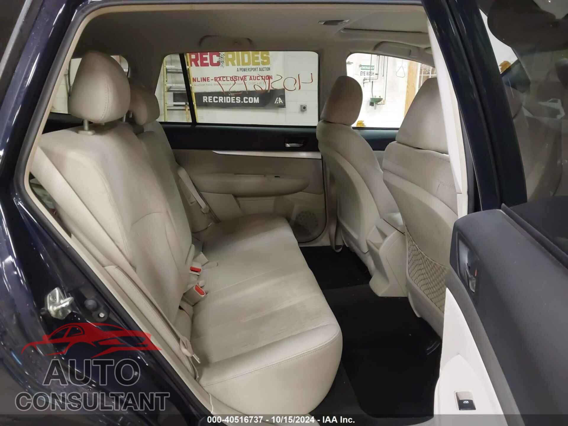 SUBARU OUTBACK 2013 - 4S4BRBGC3D3203054