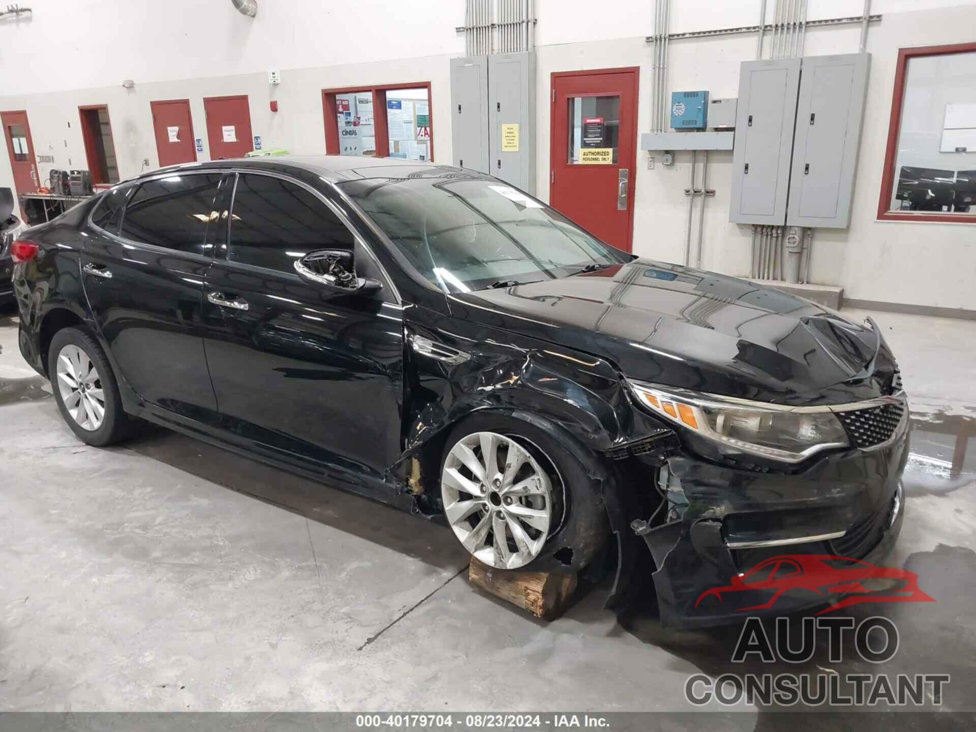 KIA OPTIMA 2018 - 5XXGU4L3XJG184718