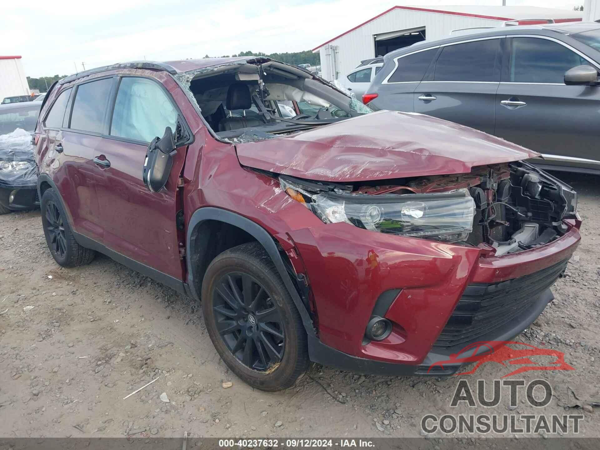 TOYOTA HIGHLANDER 2019 - 5TDKZRFH5KS322987