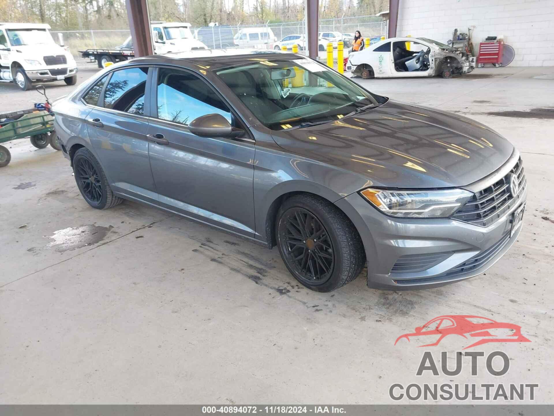 VOLKSWAGEN JETTA 2019 - 3VWN57BUXKM254523
