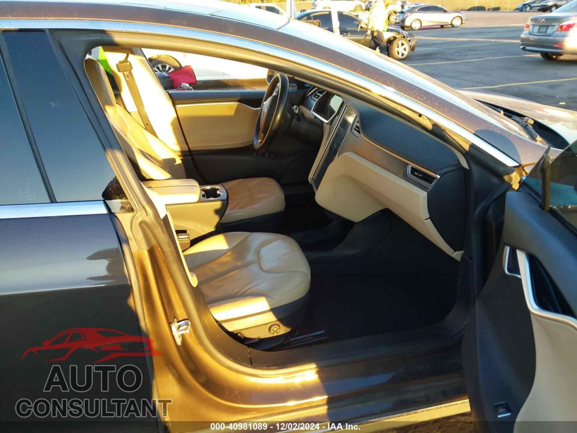 TESLA MODEL S 2013 - 5YJSA1CN7DFP22690