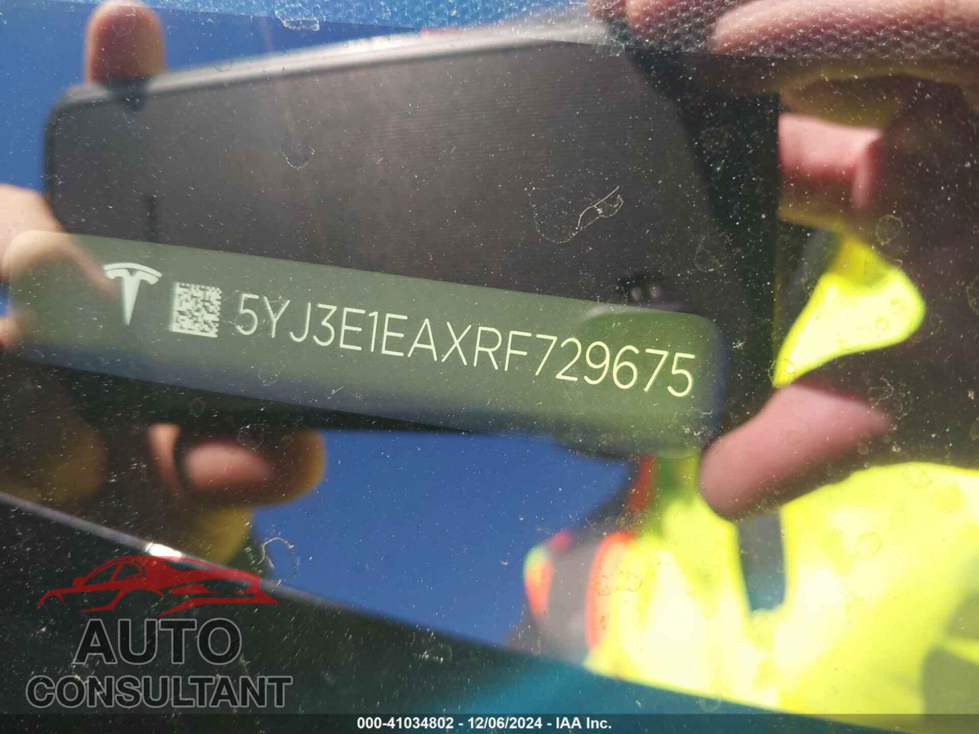 TESLA MODEL 3 2024 - 5YJ3E1EAXRF729675