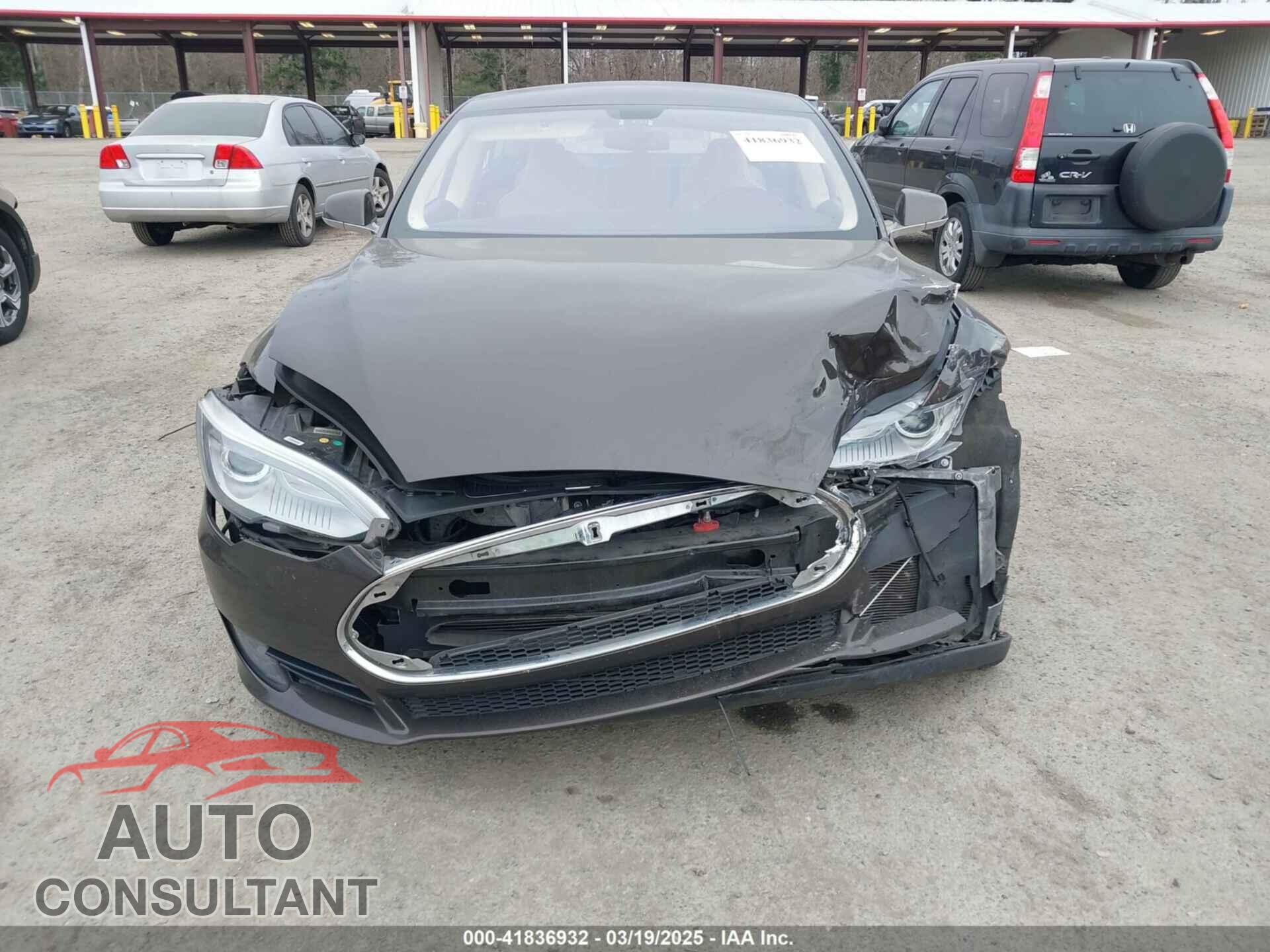 TESLA MODEL S 2013 - 5YJSA1DG5DFP09632
