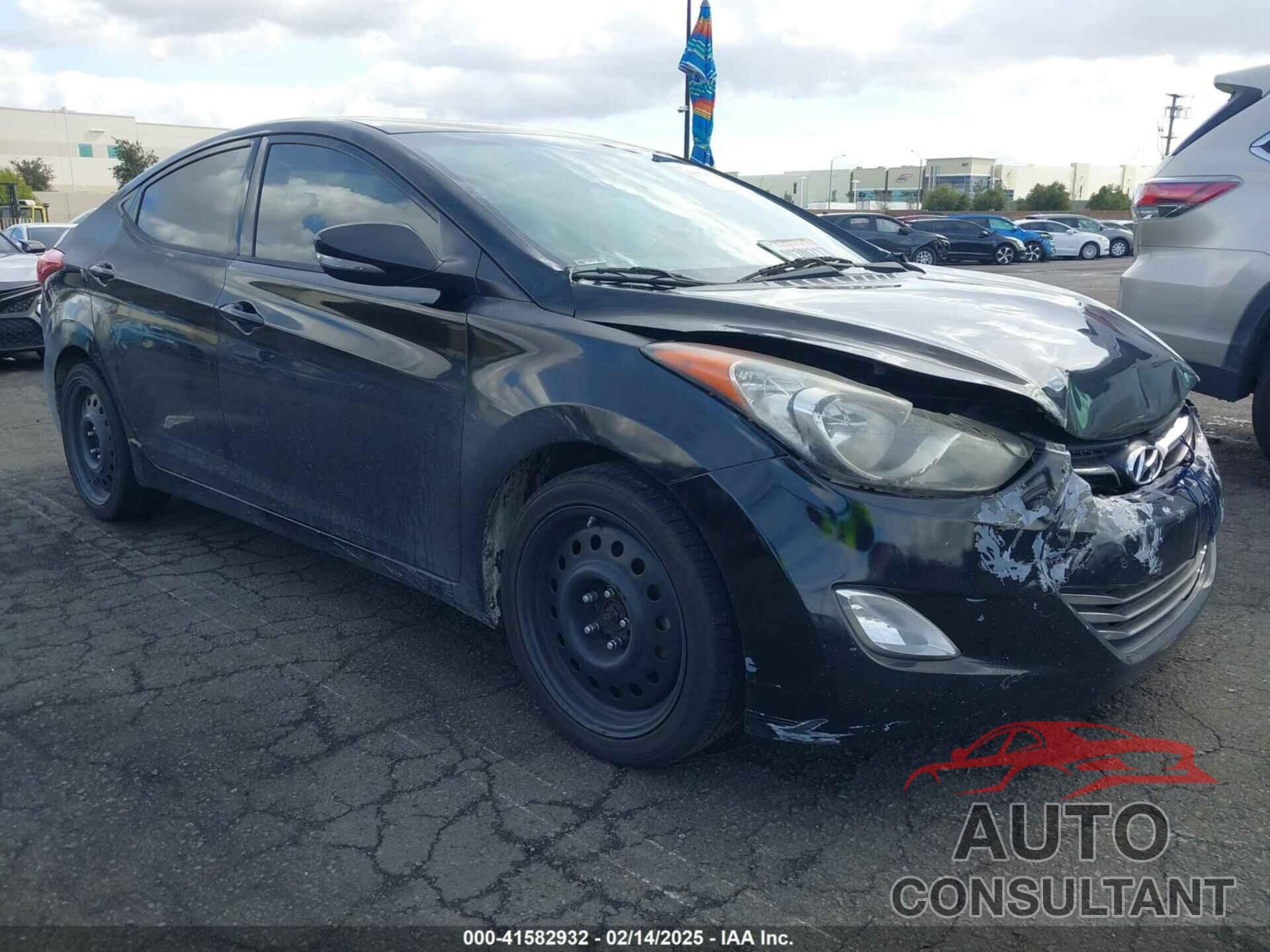 HYUNDAI ELANTRA 2013 - KMHDH4AE2DU936045