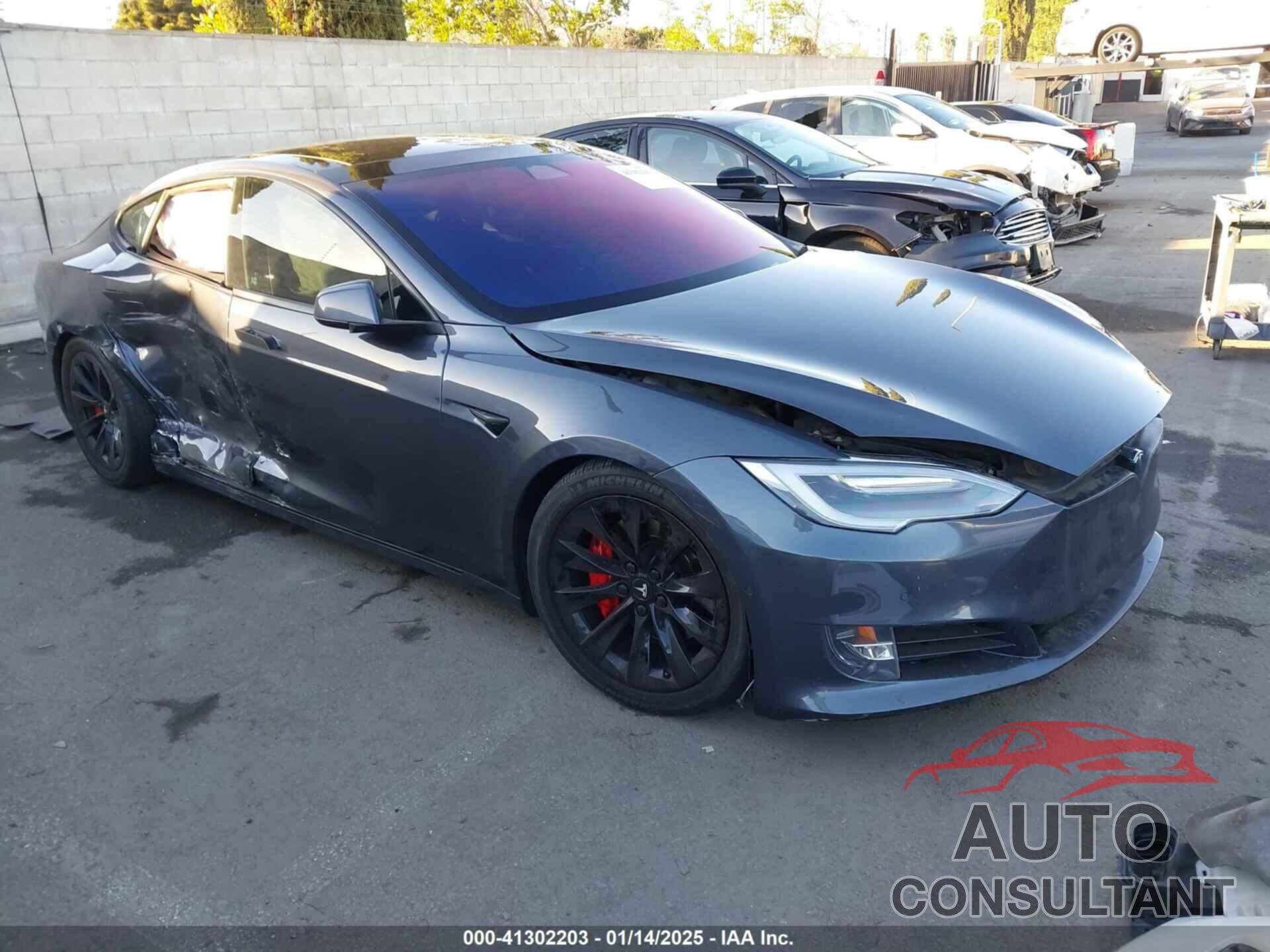 TESLA MODEL S 2017 - 5YJSA1E29HF216786