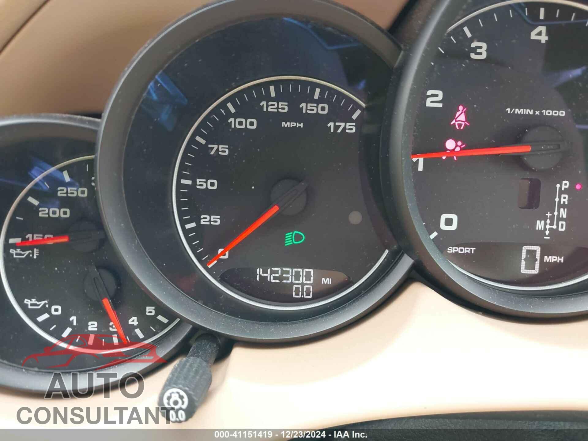 PORSCHE CAYENNE 2016 - WP1AA2A29GLA11230