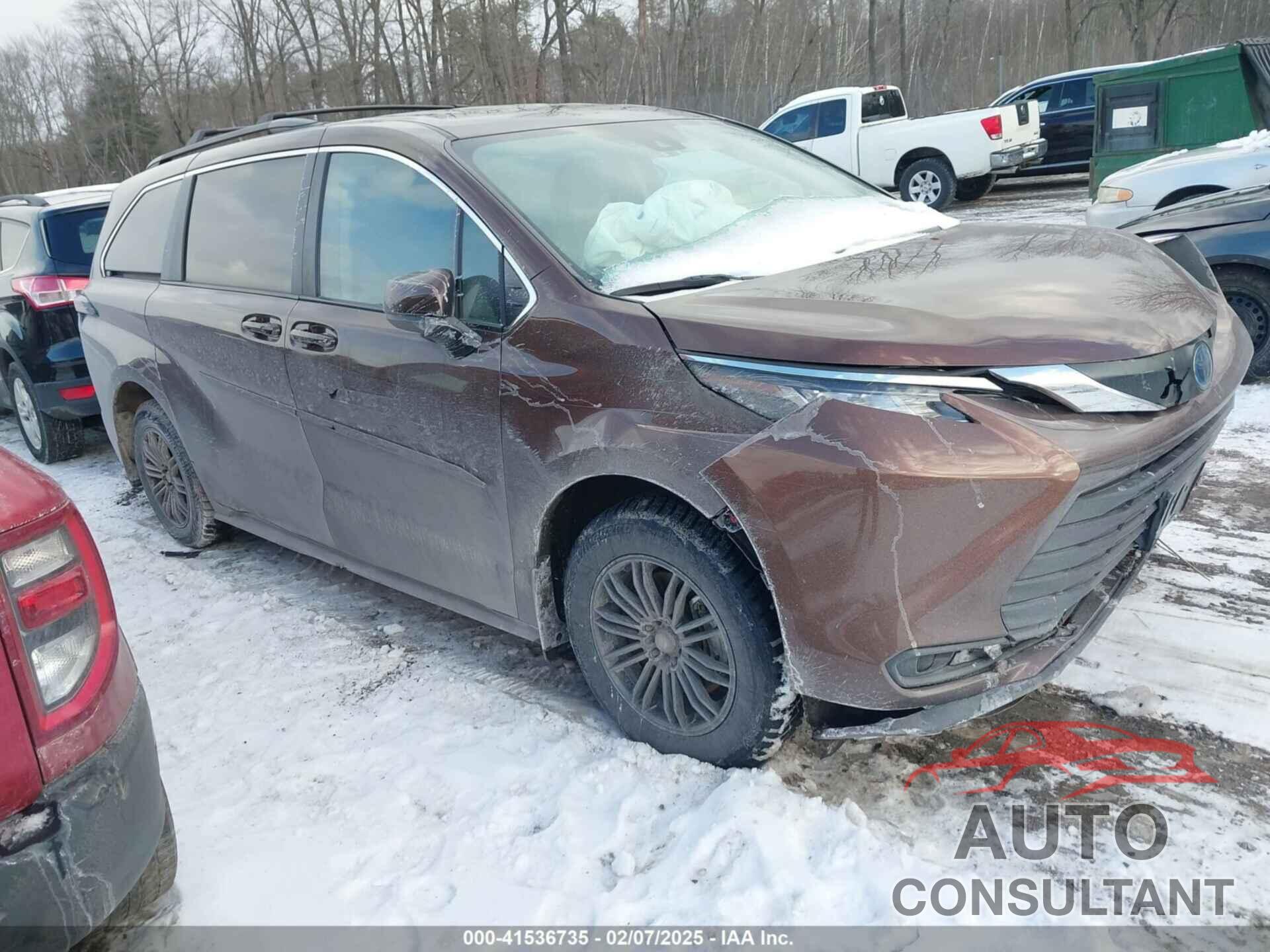 TOYOTA SIENNA 2023 - 5TDKSKFCXPS079264