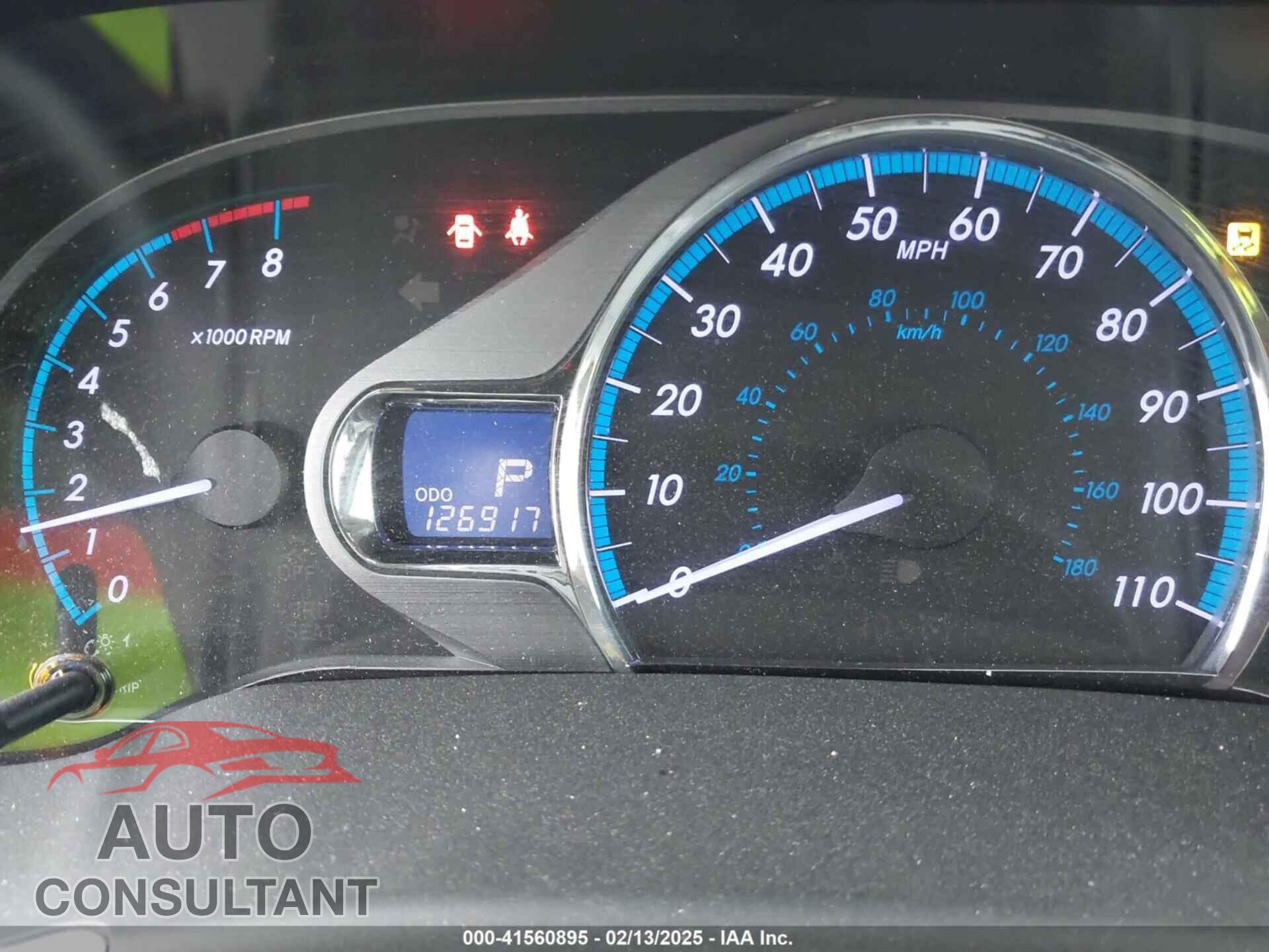 TOYOTA SIENNA 2011 - 5TDYK3DC5BS111467