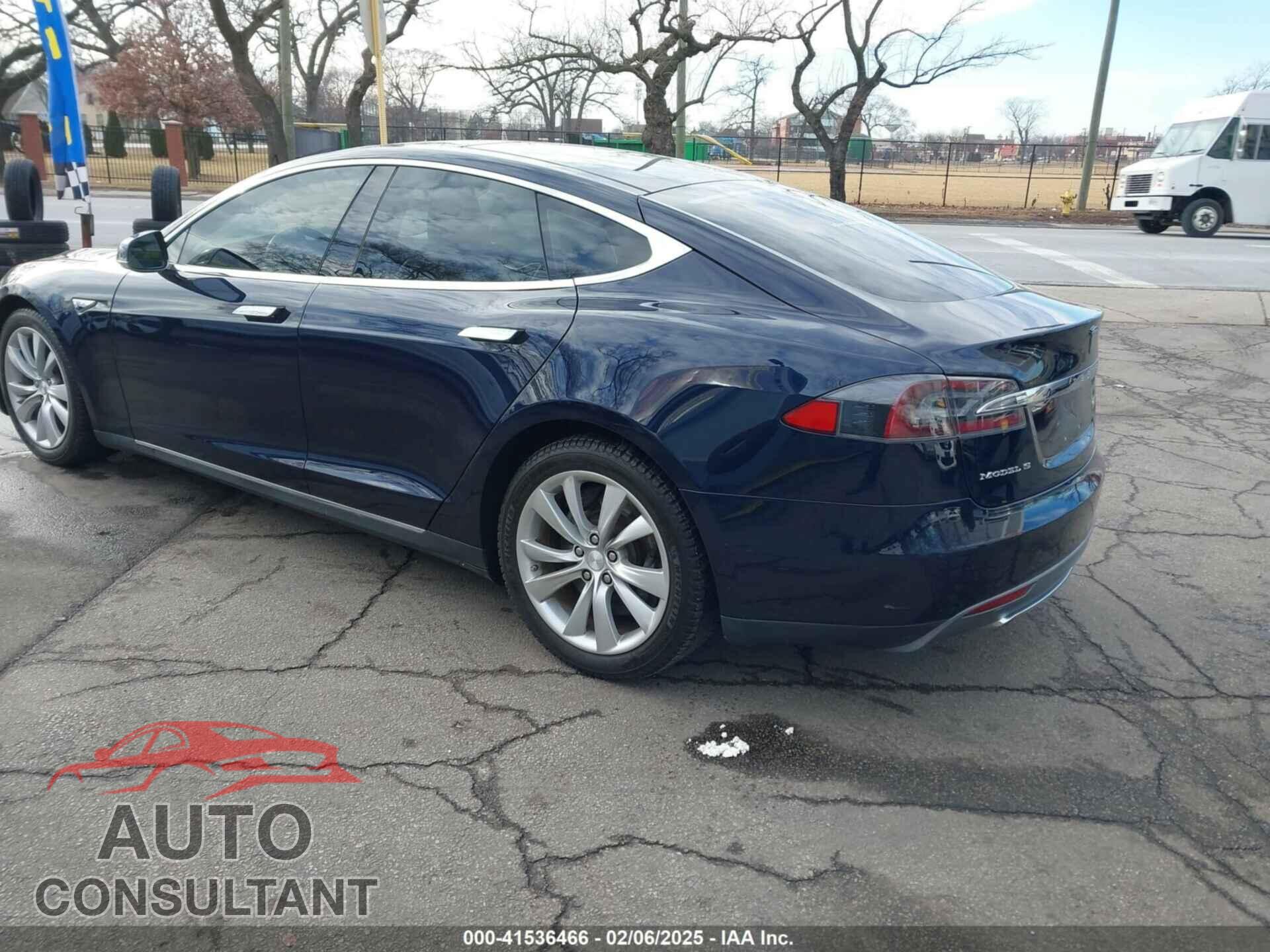 TESLA MODEL S 2015 - 5YJSA1H29FFP73187