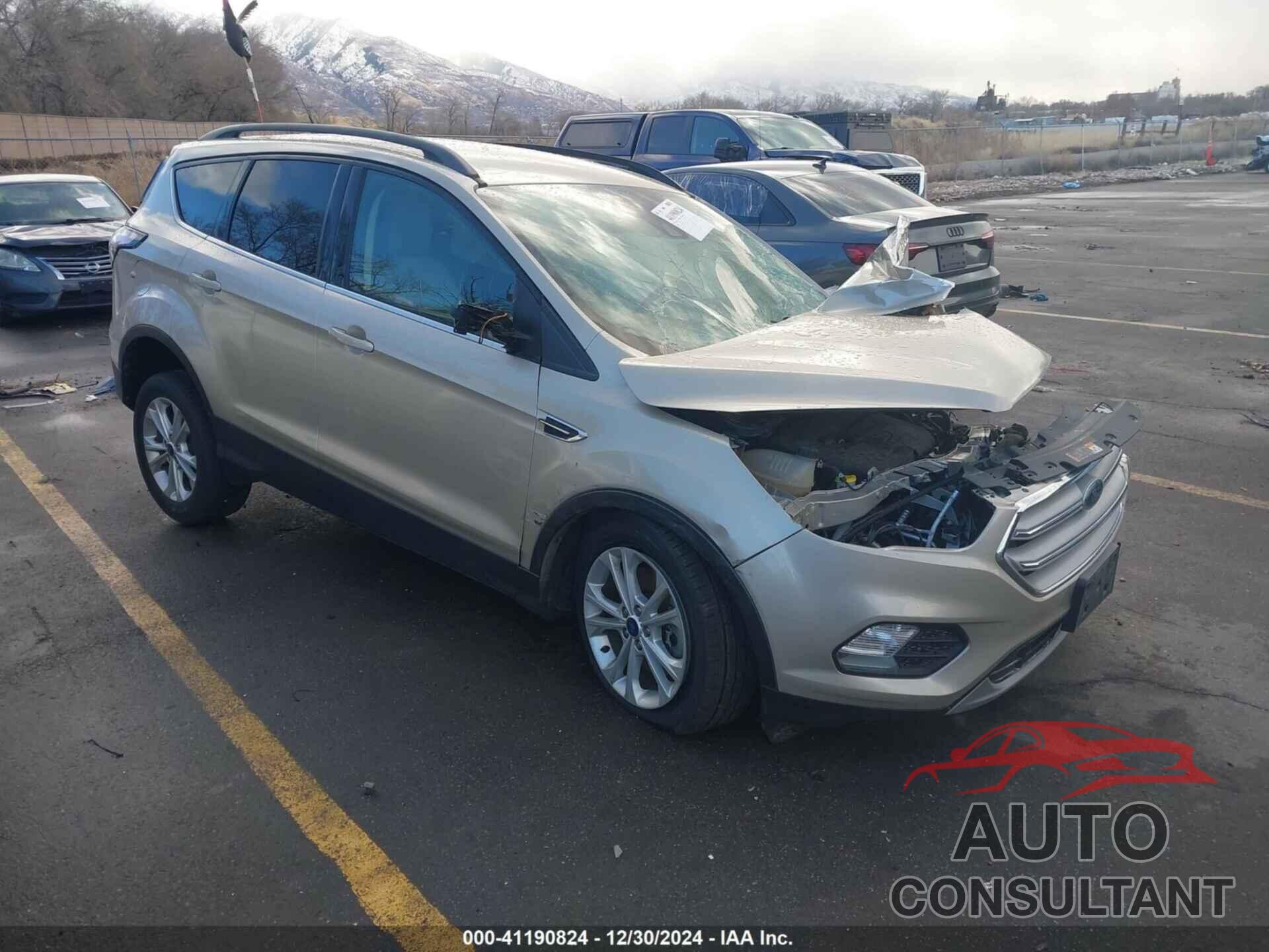 FORD ESCAPE 2018 - 1FMCU9HD4JUB52771