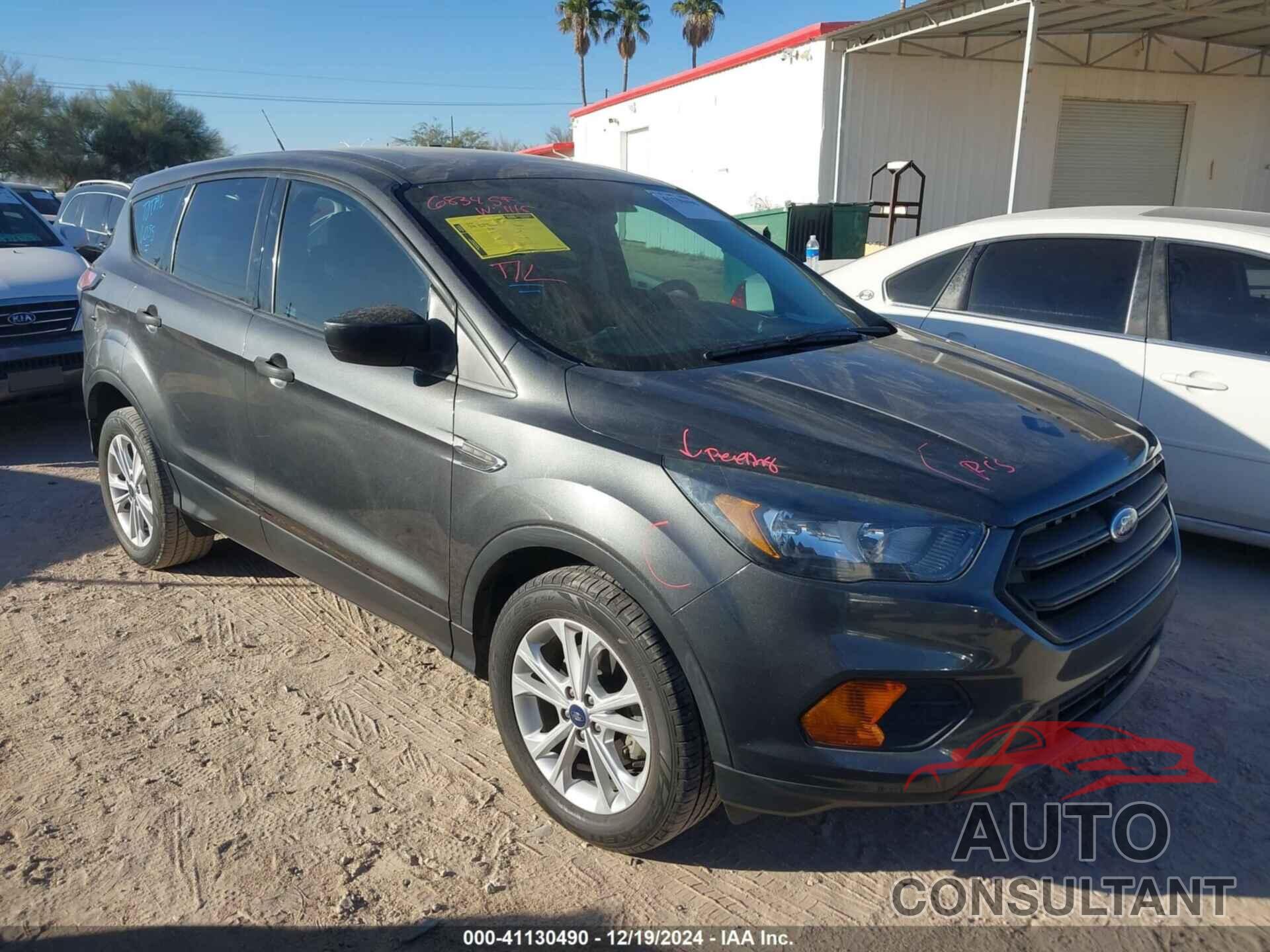 FORD ESCAPE 2018 - 1FMCU0F76JUB84355