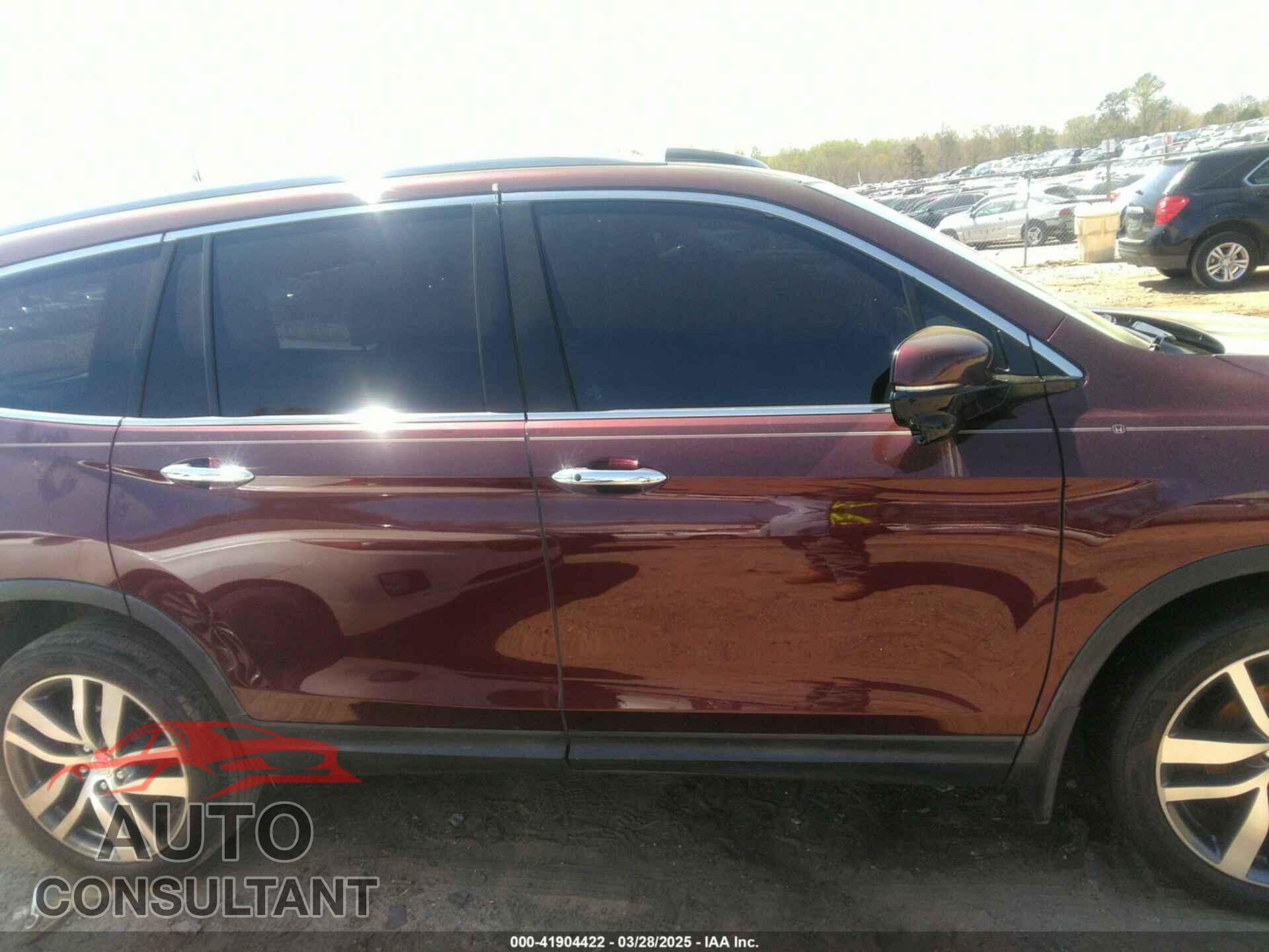 HONDA PILOT 2017 - 5FNYF5H98HB006384