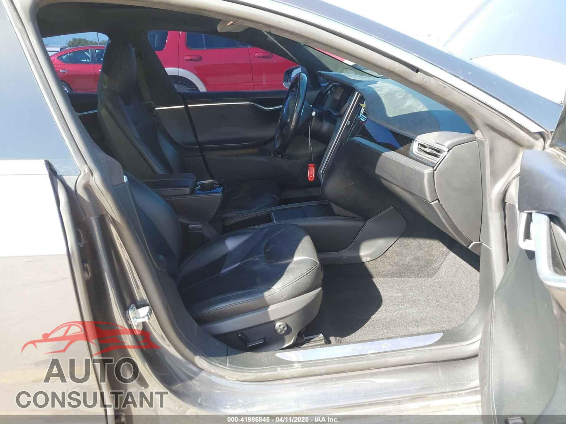 TESLA MODEL S 2015 - 5YJSA1E41FF104093