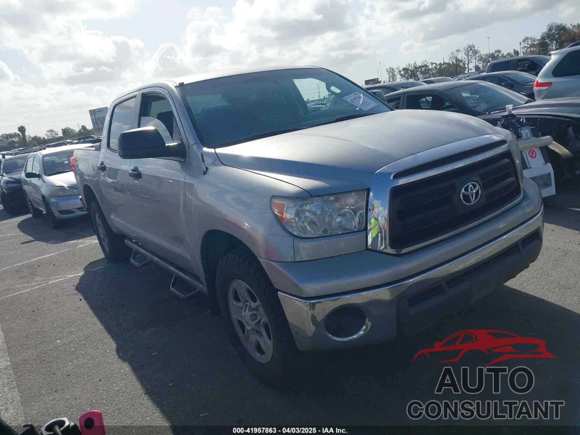 TOYOTA TUNDRA 2010 - 5TFDY5F17AX147612