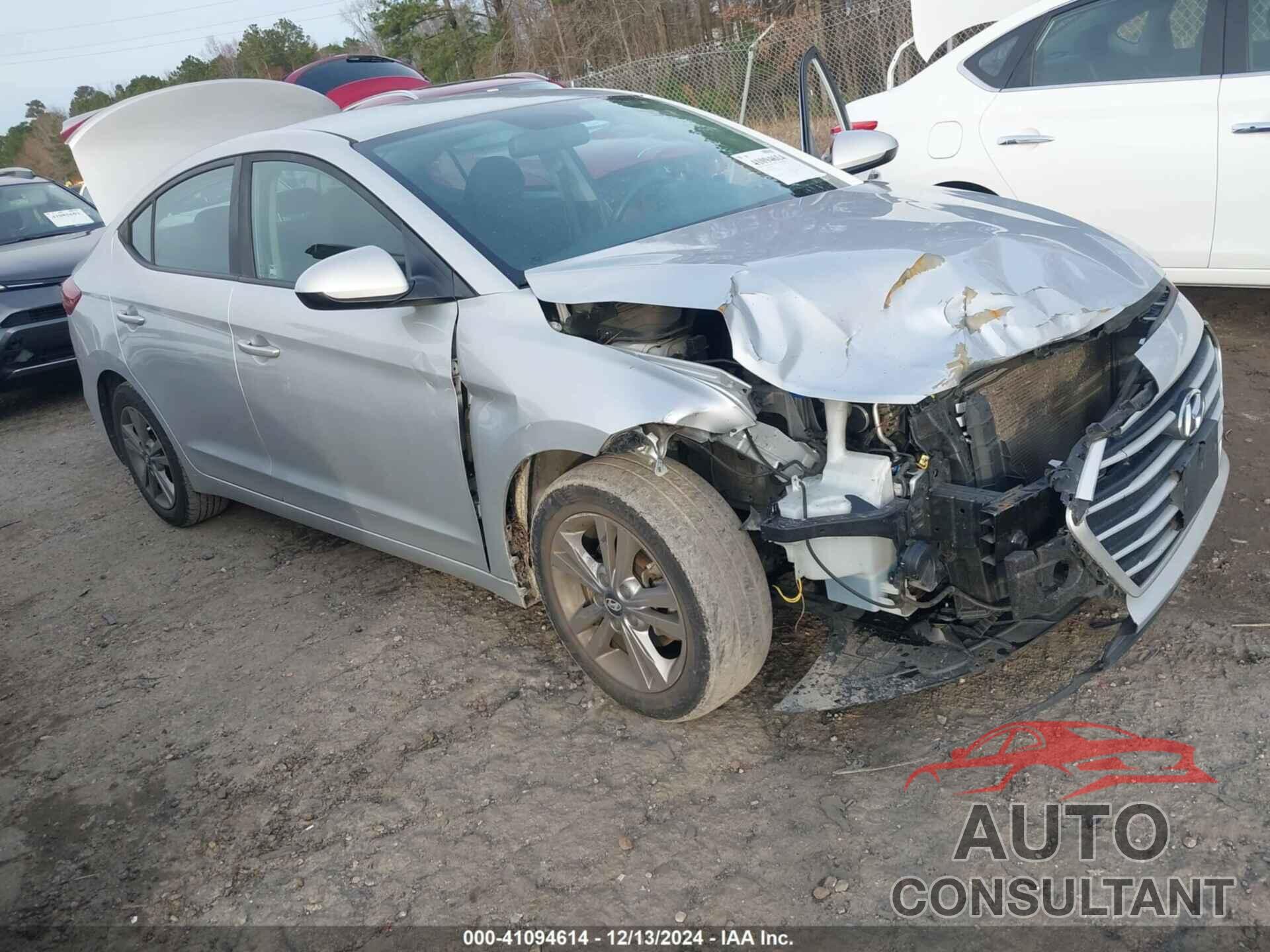 HYUNDAI ELANTRA 2018 - KMHD84LF8JU523354