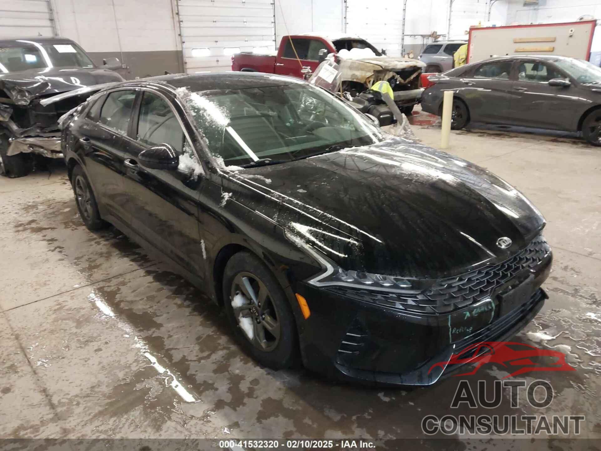 KIA K5 2021 - 5XXG24J27MG011517