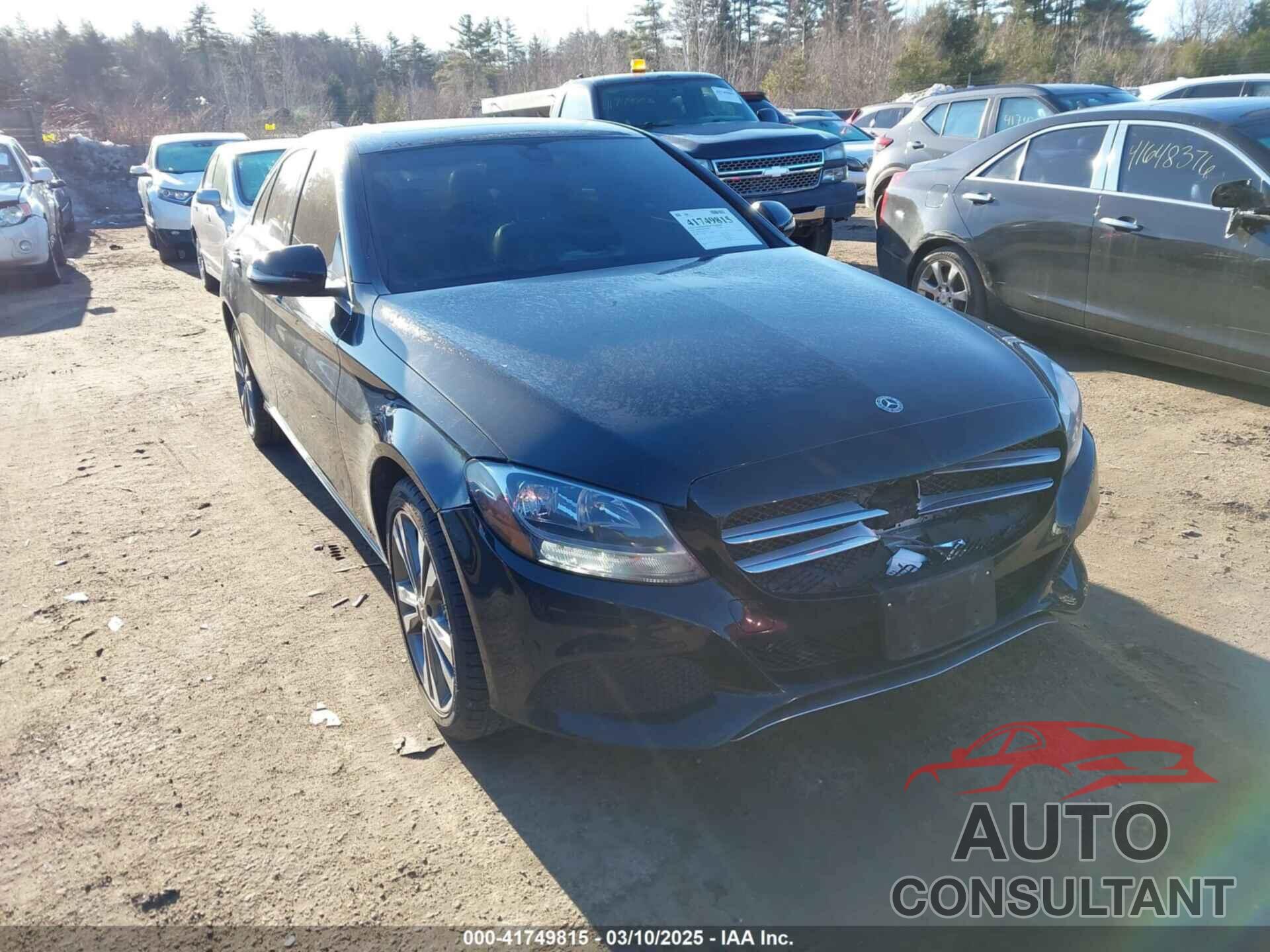 MERCEDES-BENZ C 300 2018 - 55SWF4KB1JU281757