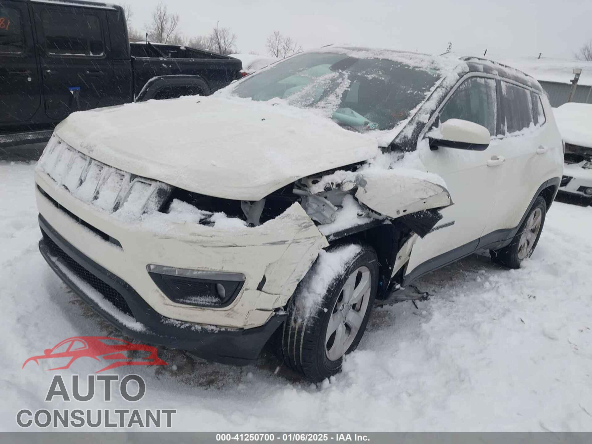 JEEP COMPASS 2018 - 3C4NJDBB9JT103589