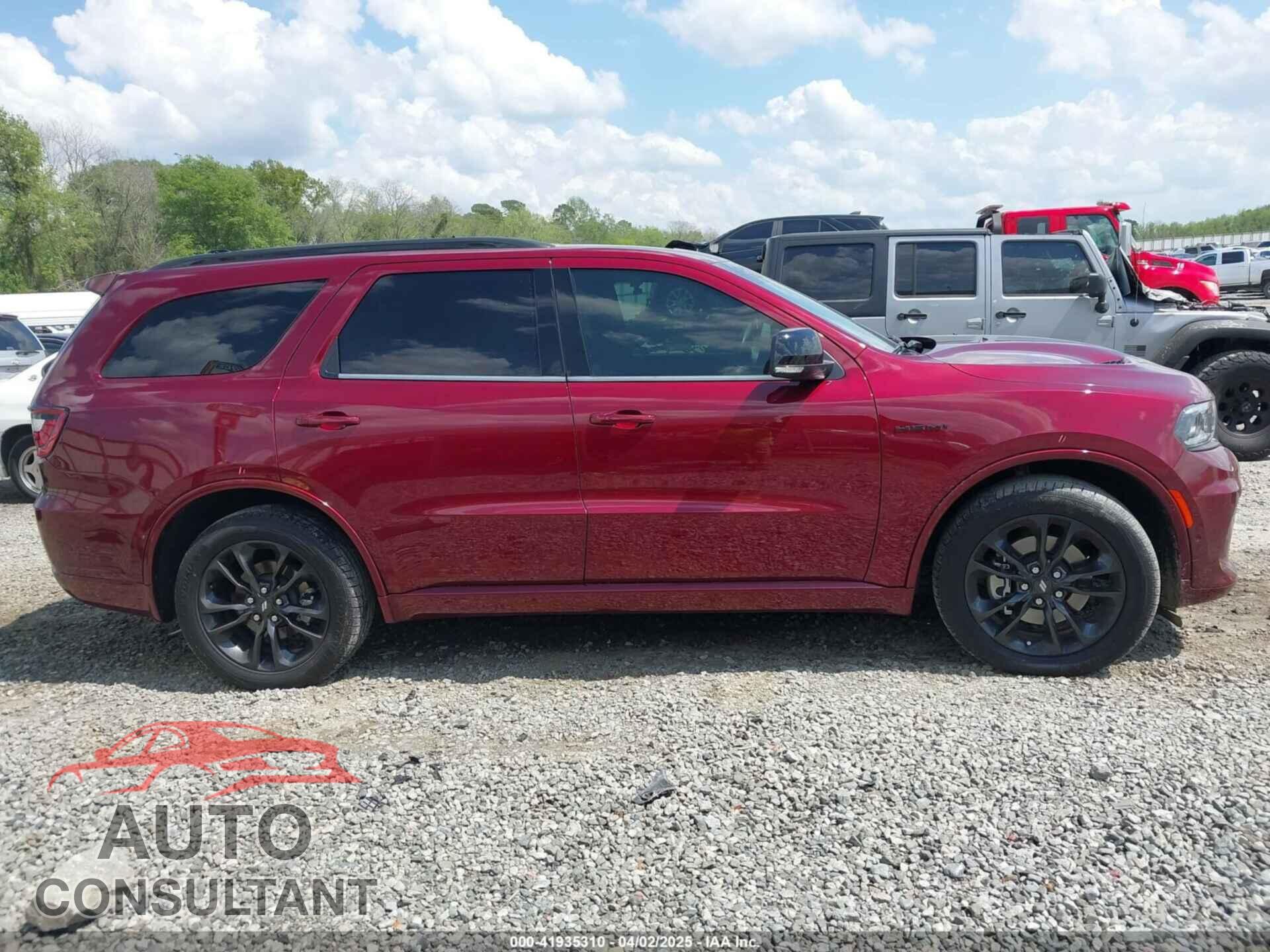 DODGE DURANGO 2023 - 1C4SDHCT7PC557739