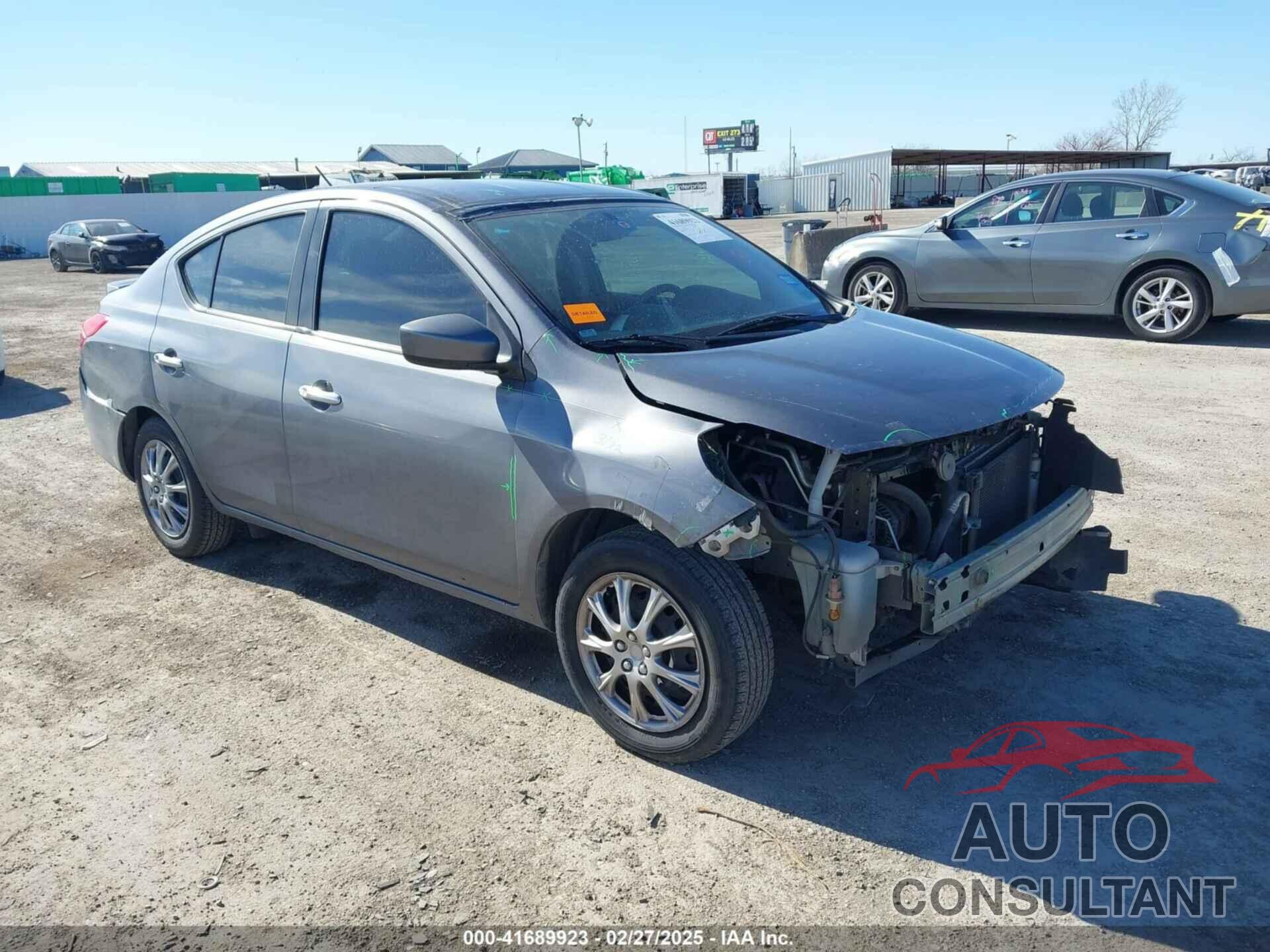 NISSAN VERSA 2017 - 3N1CN7AP4HL841243