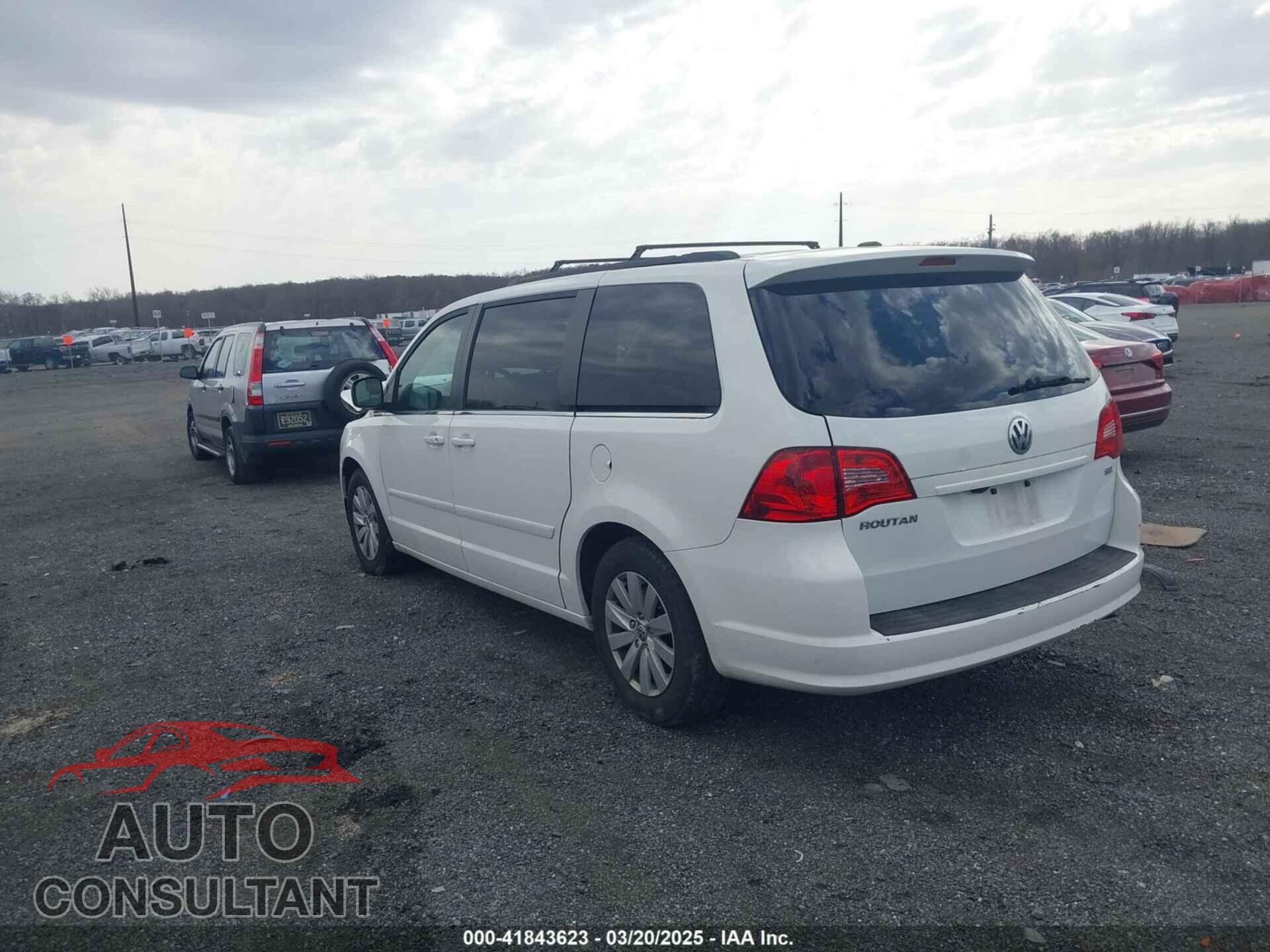 VOLKSWAGEN ROUTAN 2012 - 2C4RVACG6CR391267