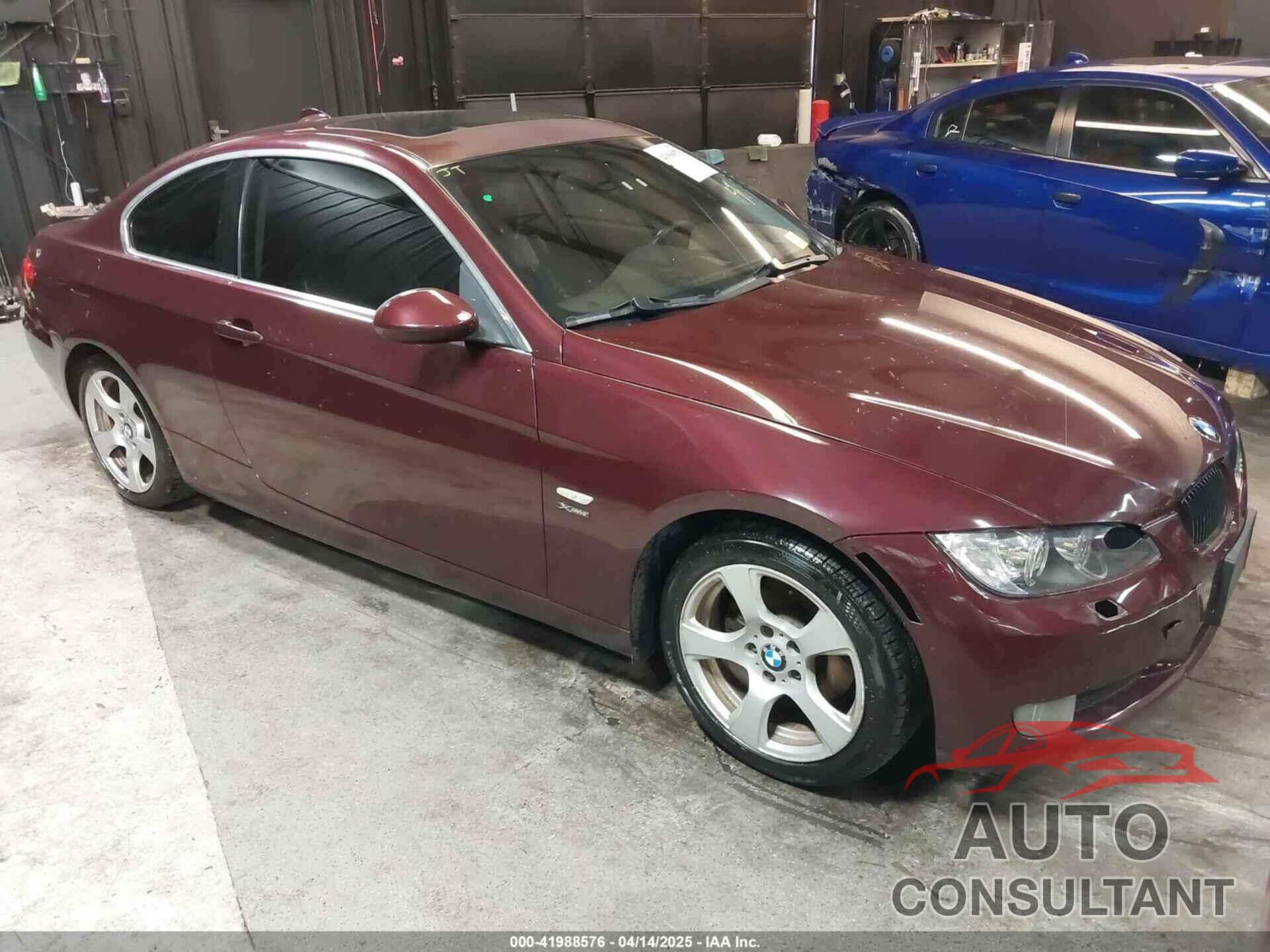 BMW 328I 2009 - WBAWC33539PC87767