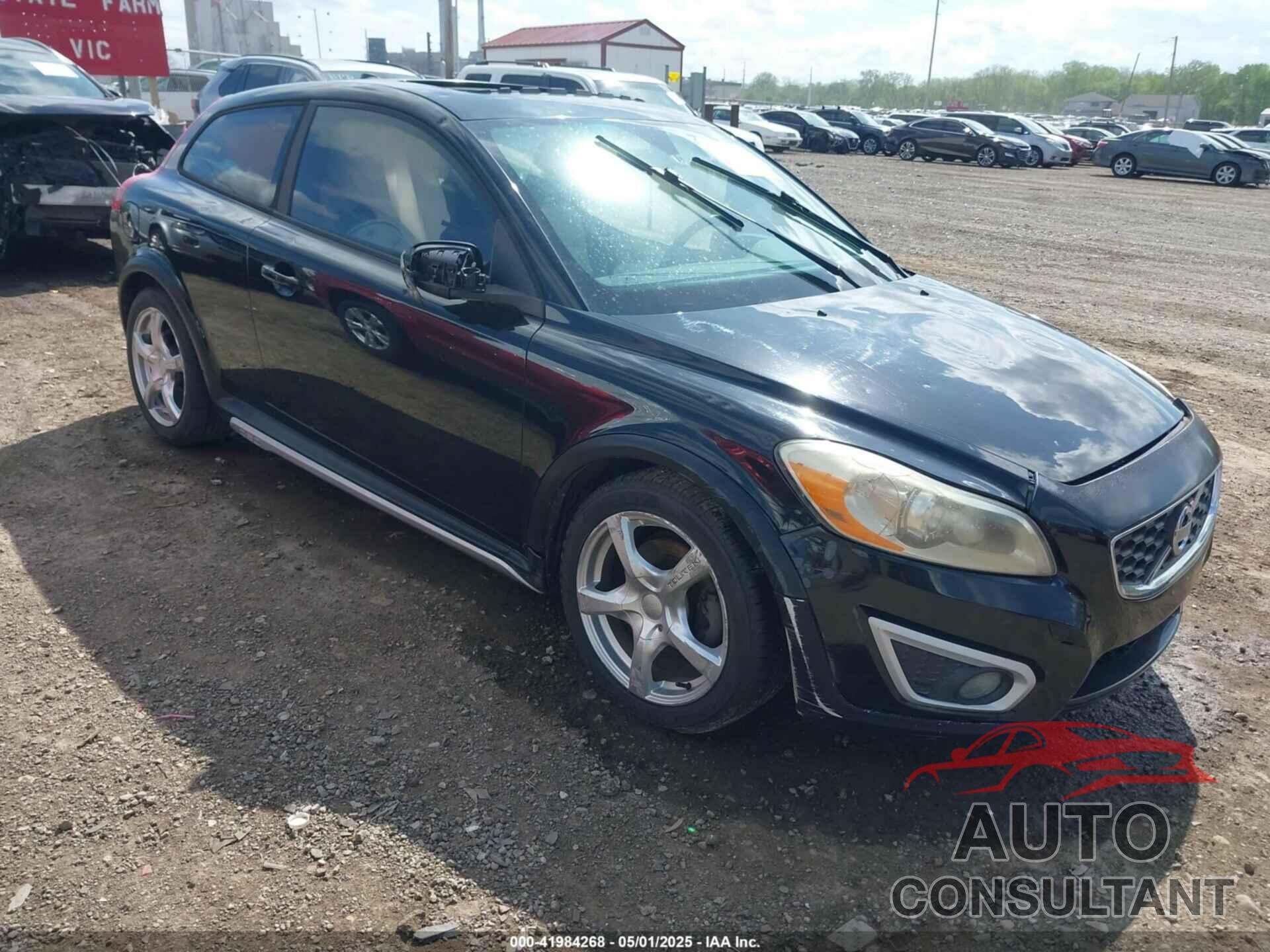 VOLVO C30 2011 - YV1672MK1B2190373