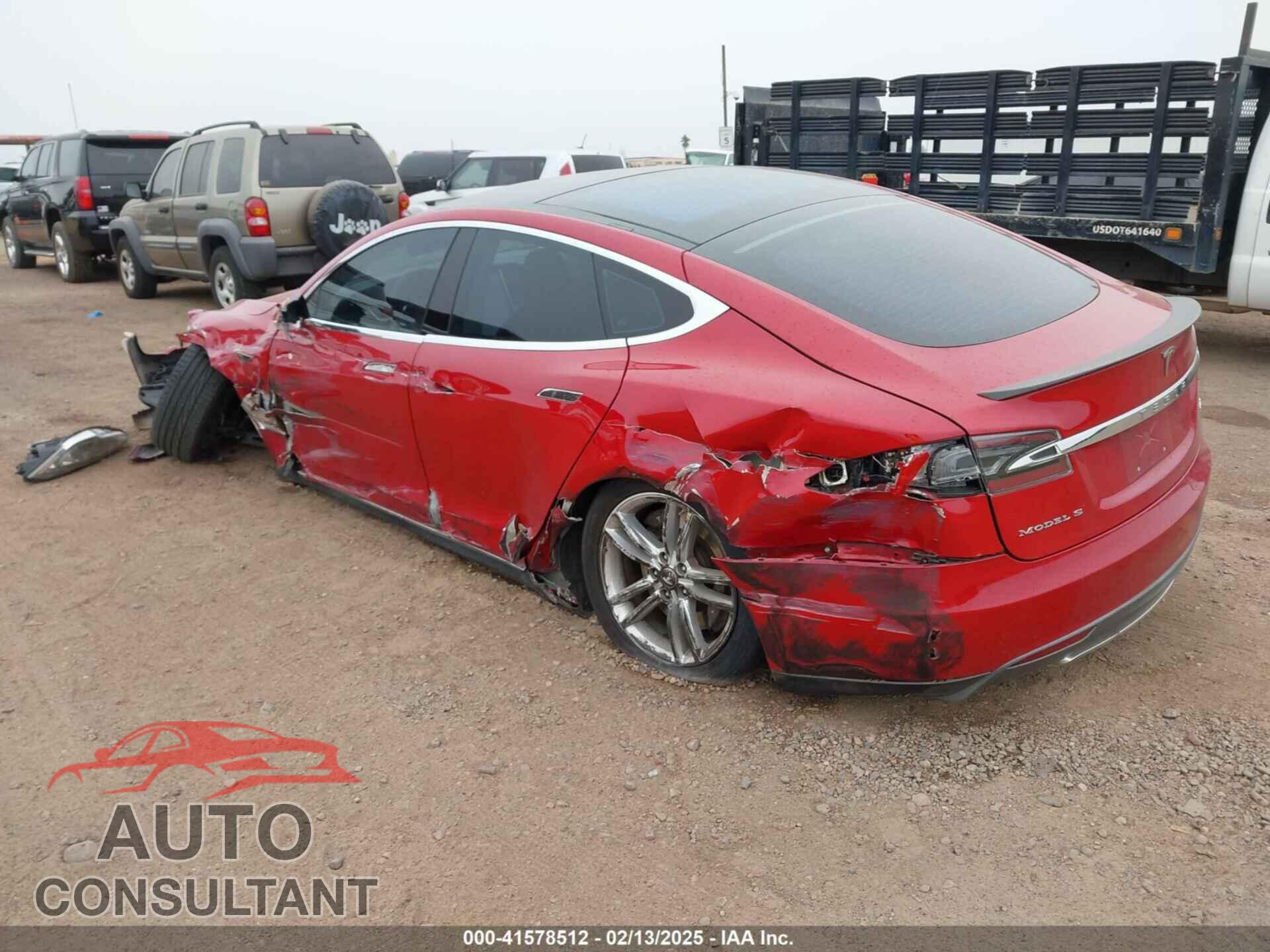 TESLA MODEL S 2013 - 5YJSA1DPXDFP16186