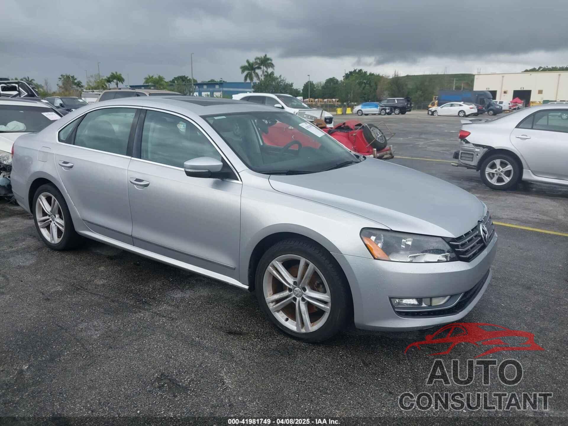 VOLKSWAGEN PASSAT 2013 - 1VWCM7A30DC001492