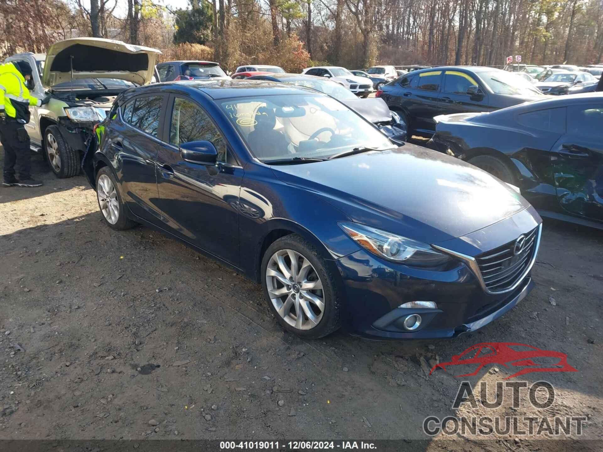 MAZDA MAZDA3 2016 - JM1BM1N34G1336423