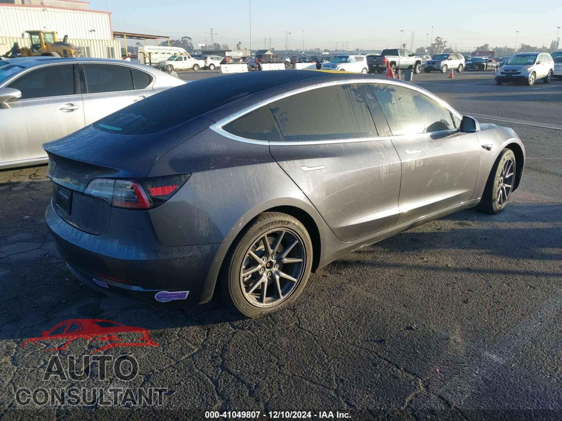 TESLA MODEL 3 2019 - 5YJ3E1EA1KF190238