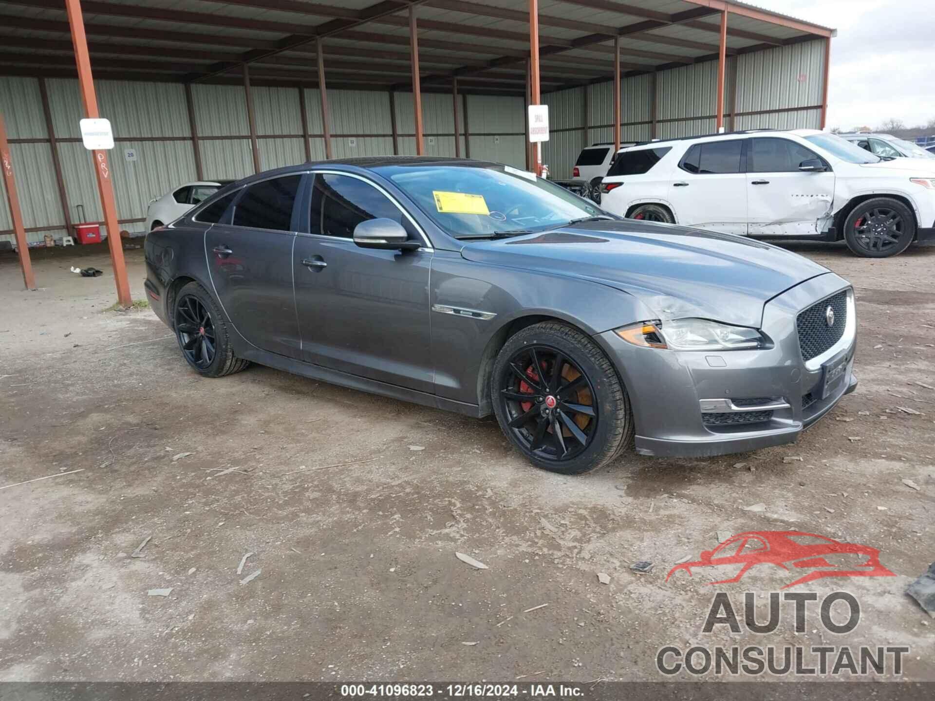 JAGUAR XJ 2017 - SAJWA1C77H8W10269