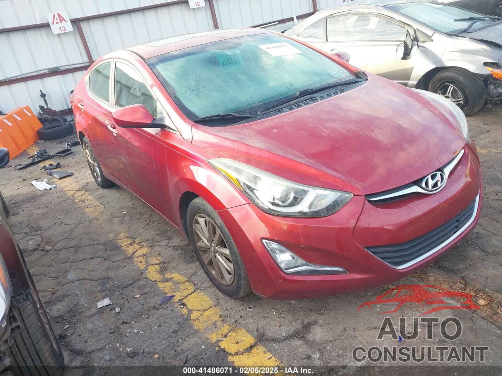 HYUNDAI ELANTRA 2015 - 5NPDH4AE8FH558623