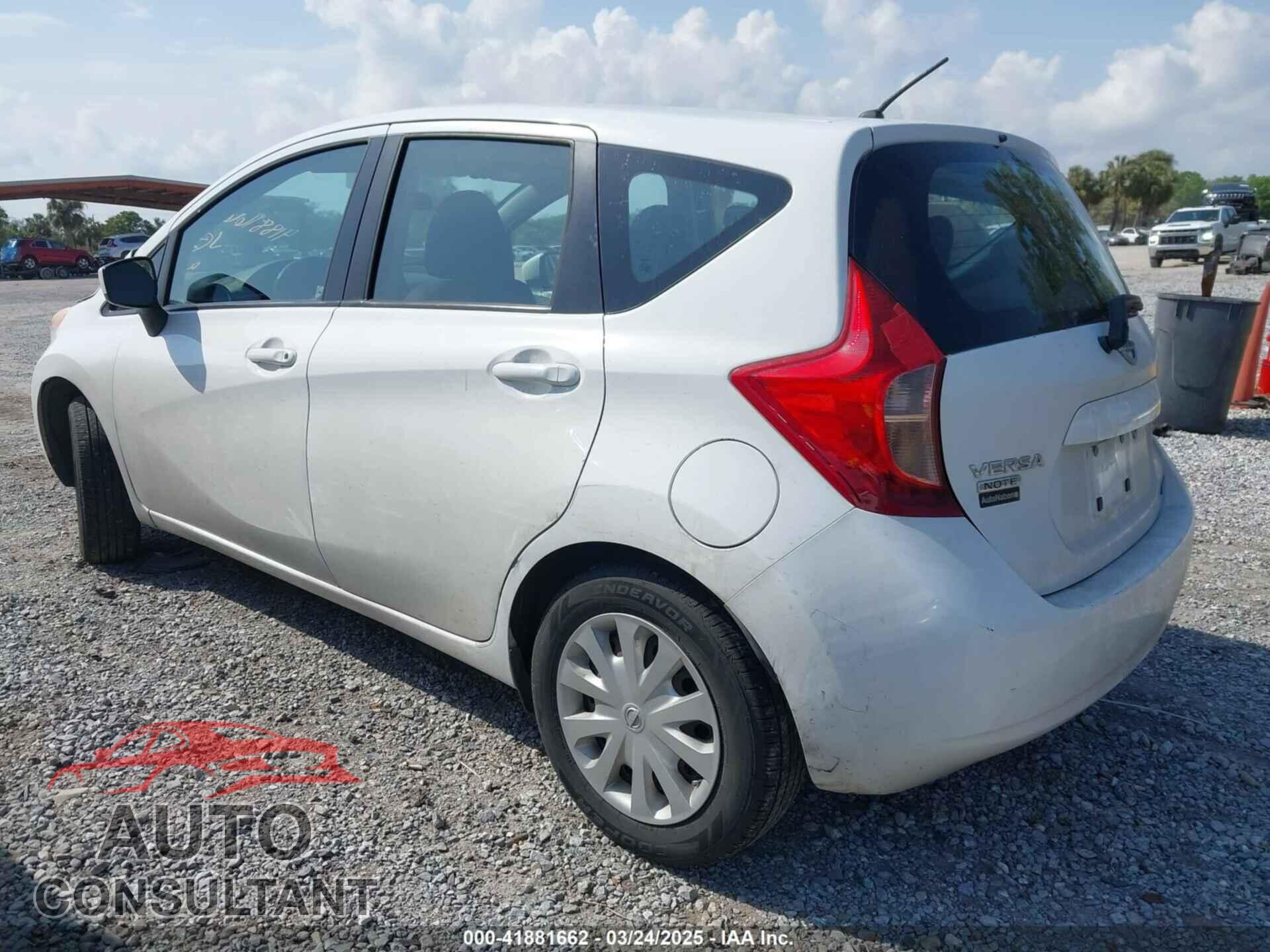 NISSAN VERSA NOTE 2015 - 3N1CE2CP2FL397342