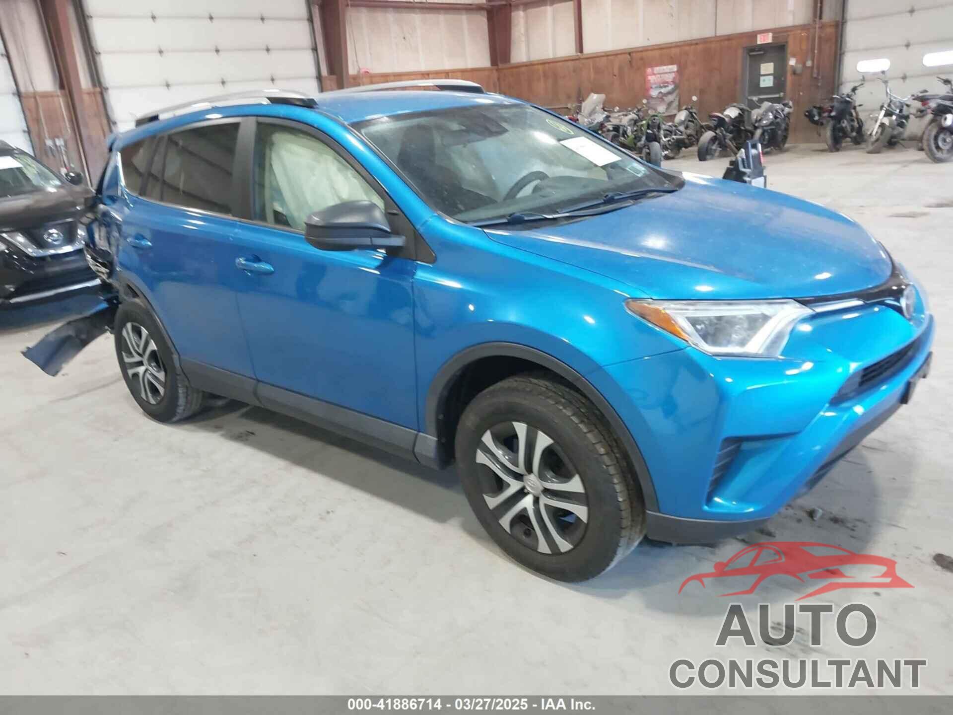 TOYOTA RAV4 2017 - JTMBFREVXHJ156133