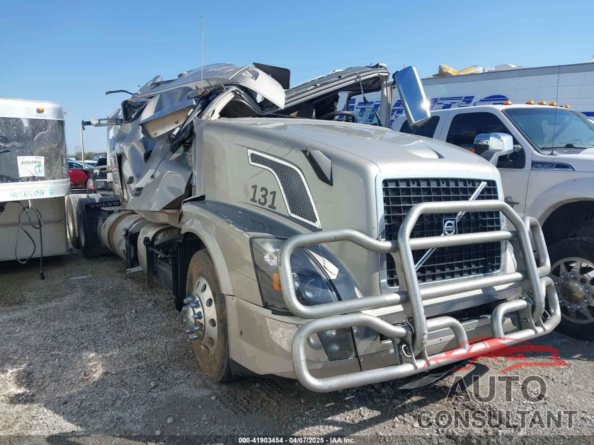 VOLVO VNL 2017 - 4V4NC9EJ3HN970754