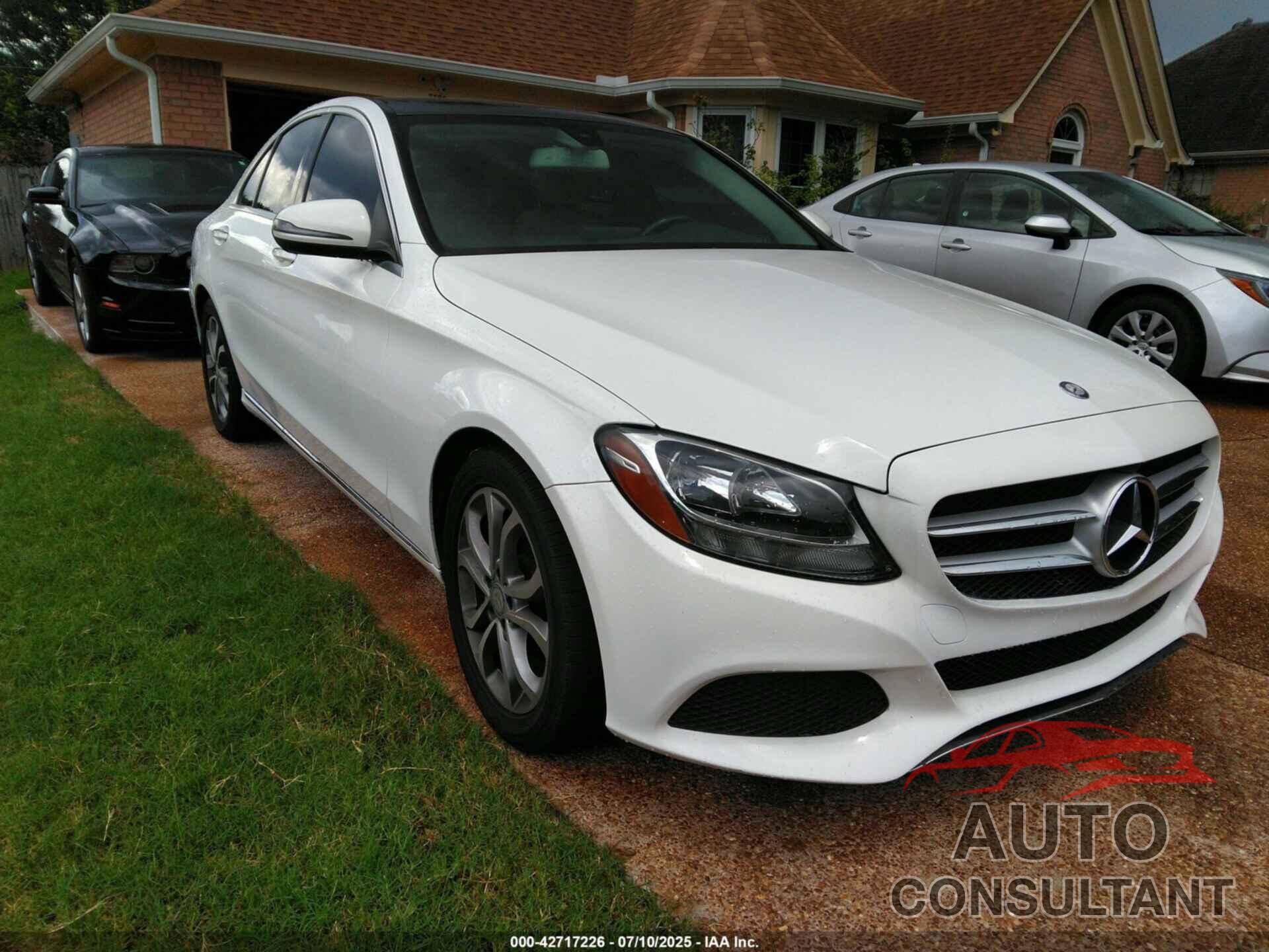 MERCEDES-BENZ C 300 2016 - 55SWF4JB0GU176511