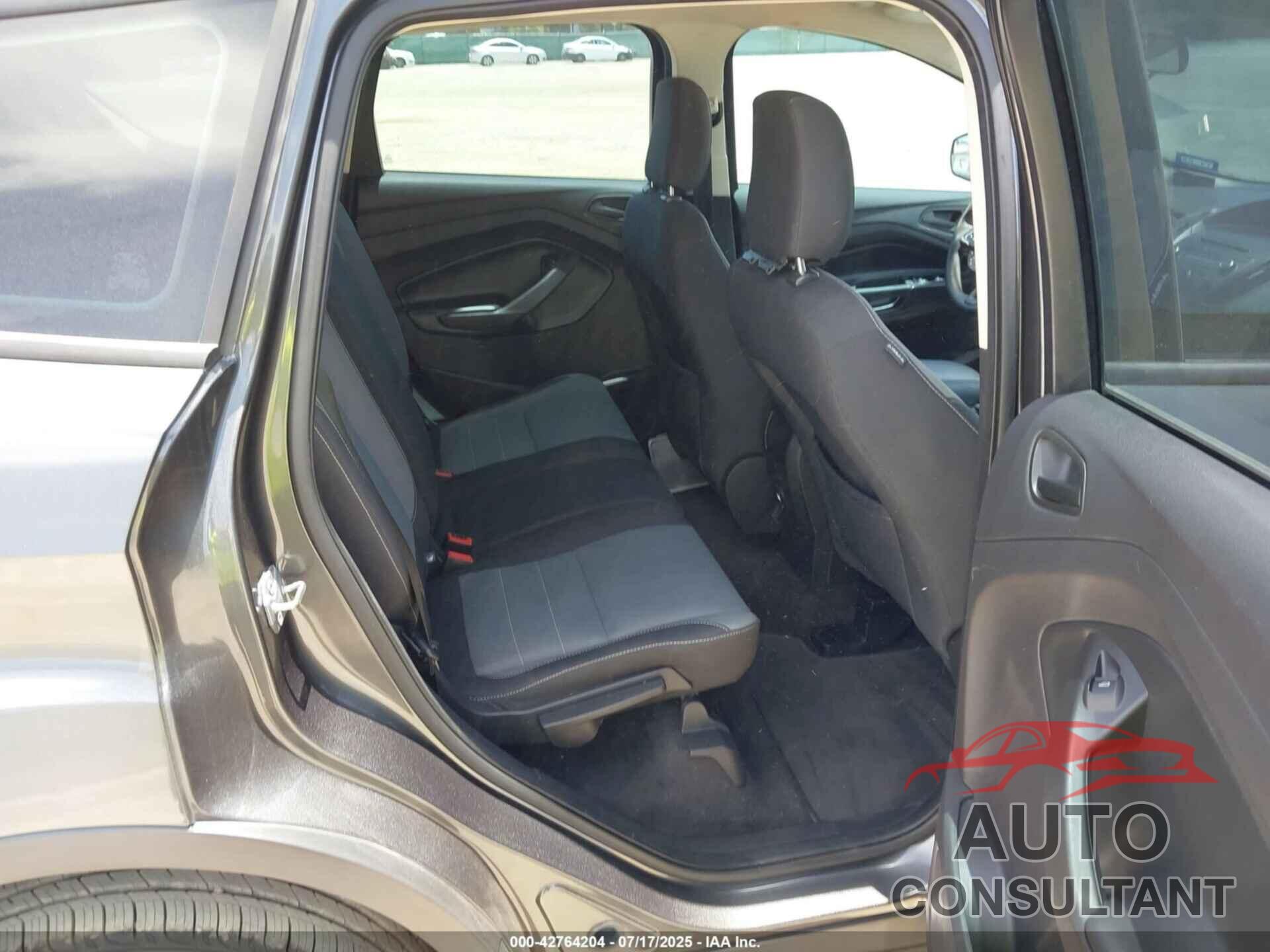 FORD ESCAPE 2018 - 1FMCU0F77JUC69933