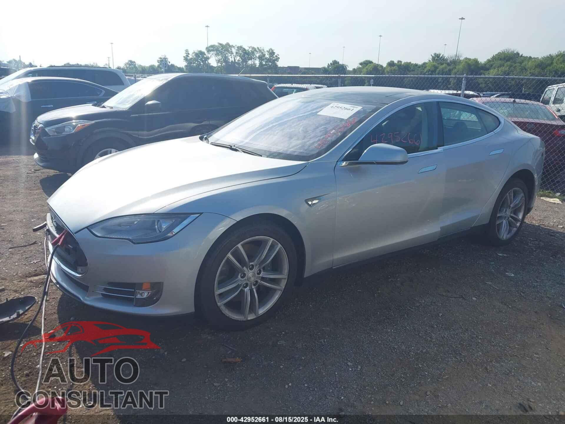 TESLA MODEL S 2013 - 5YJSA1CN4DFP17253
