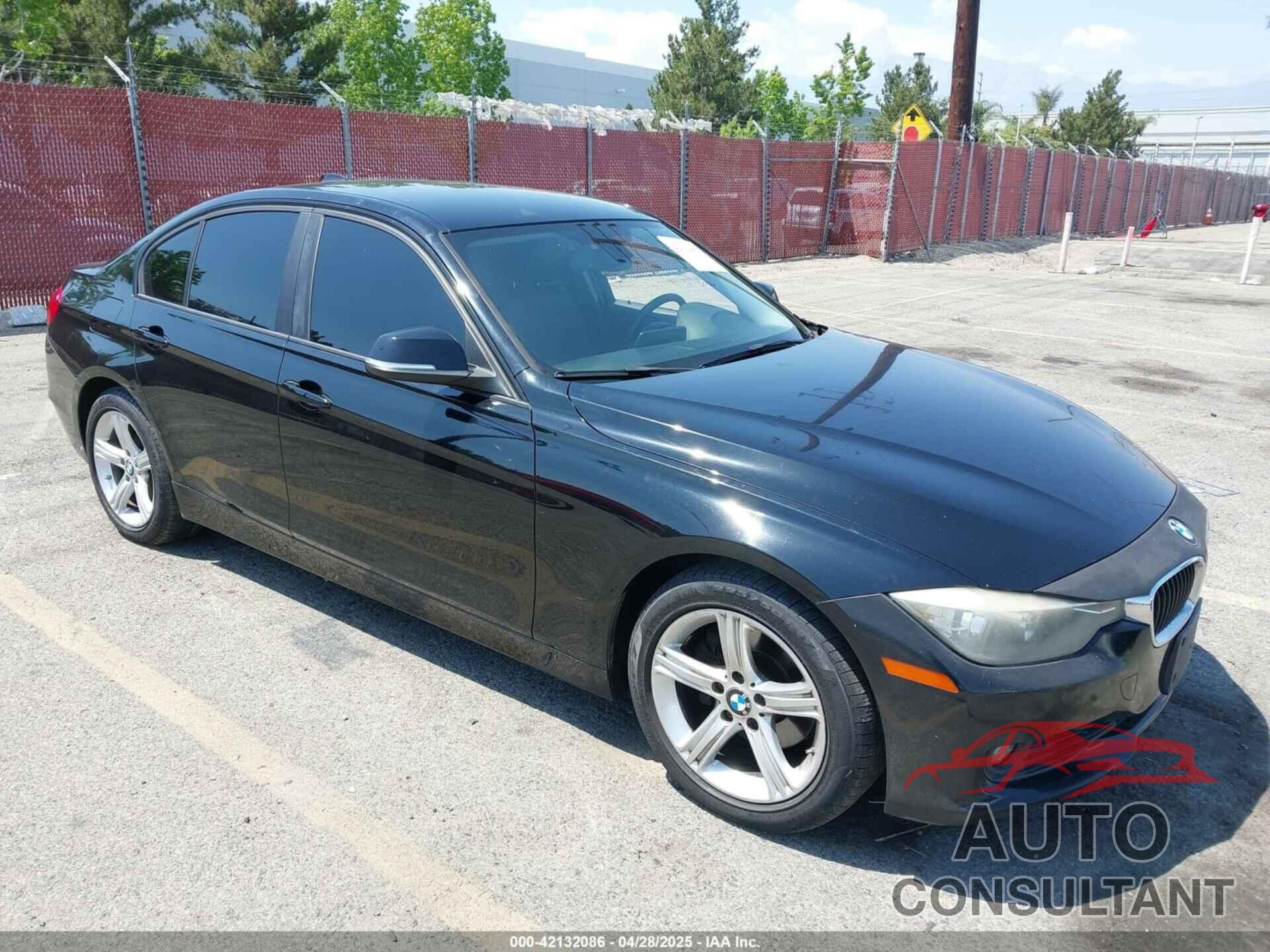 BMW 328I 2013 - WBA3C1C50DF435120