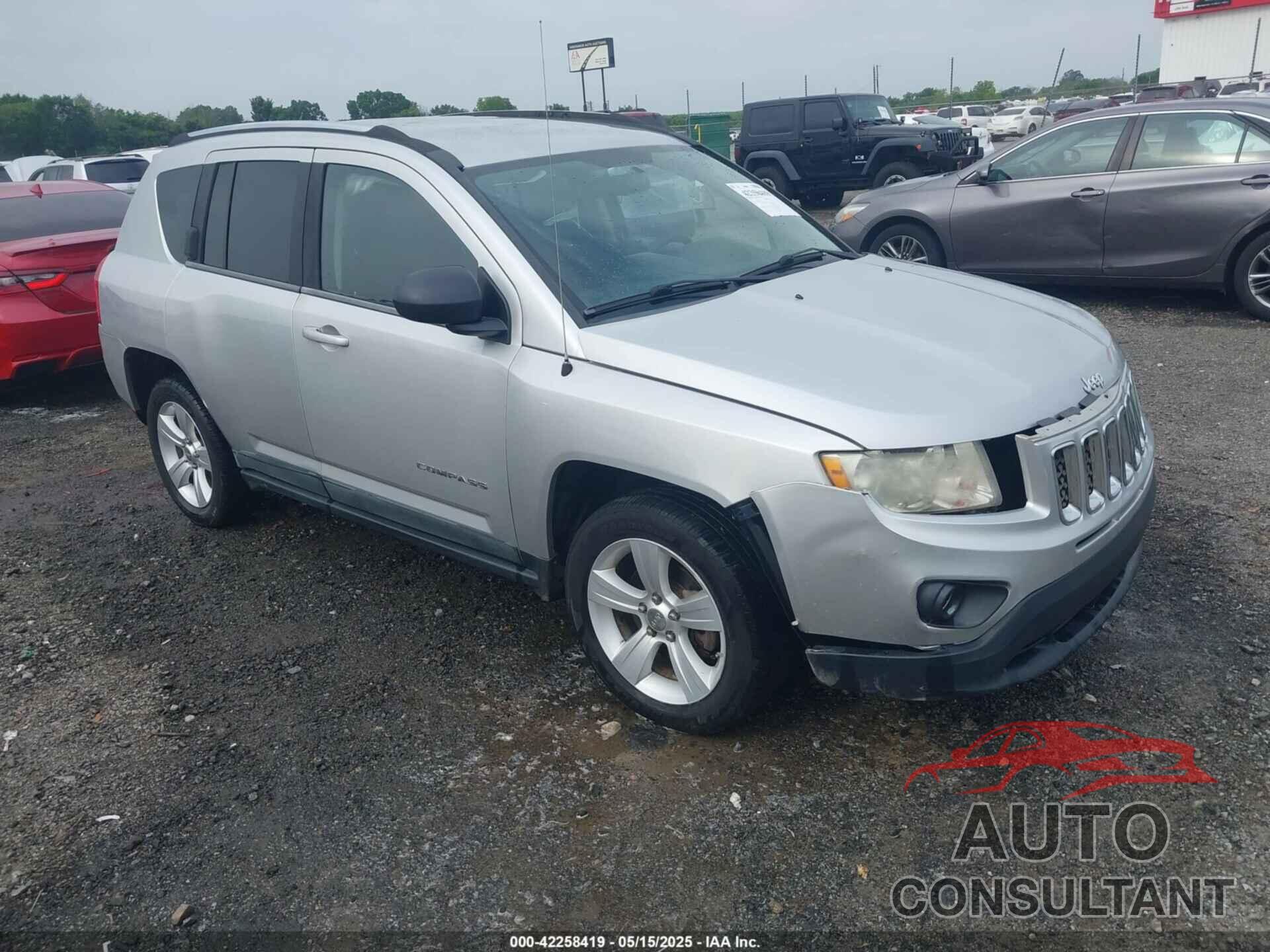 JEEP COMPASS 2011 - 1J4NT1FA5BD155569