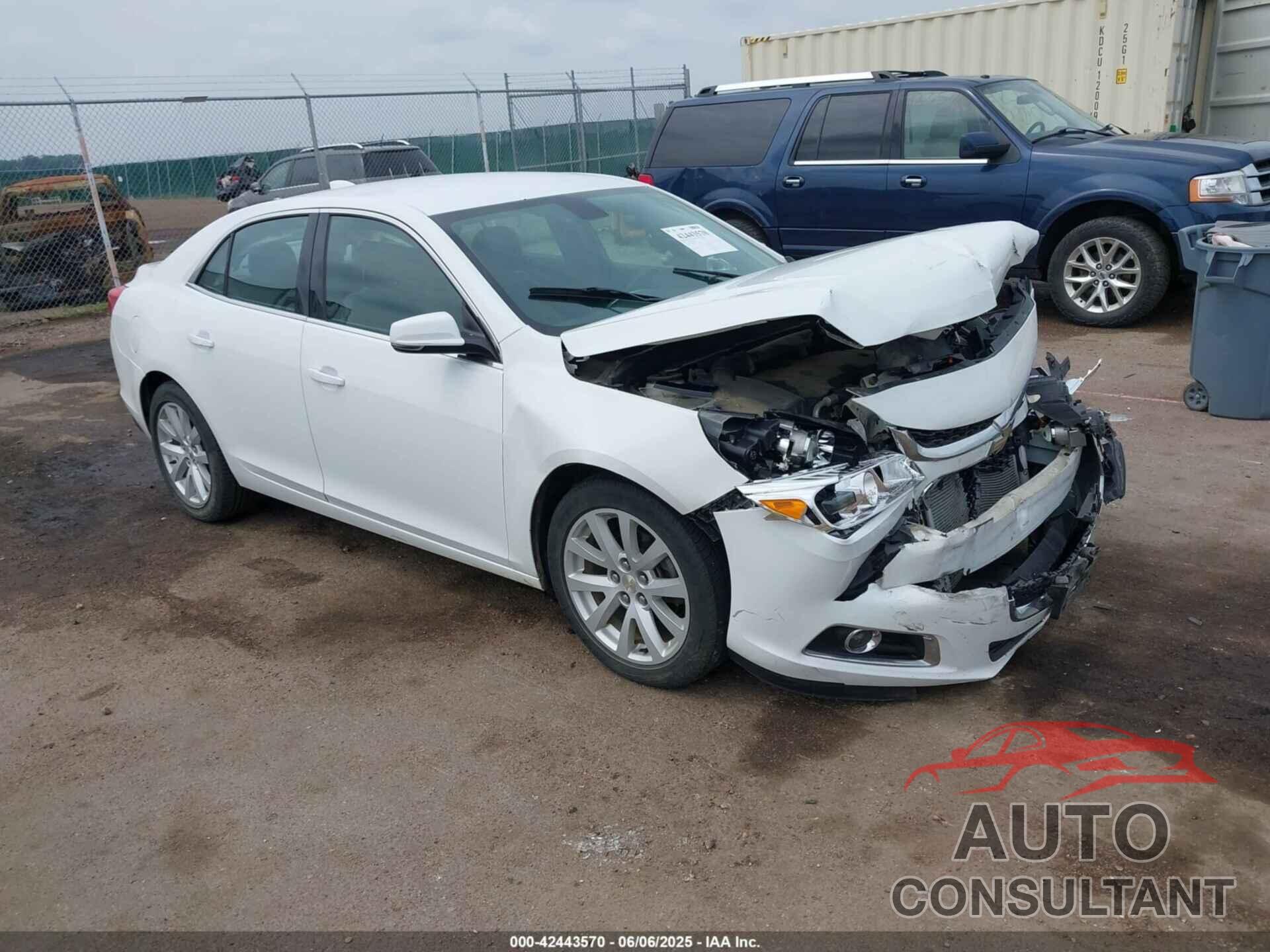 CHEVROLET MALIBU 2015 - 1G11D5SL5FF144381