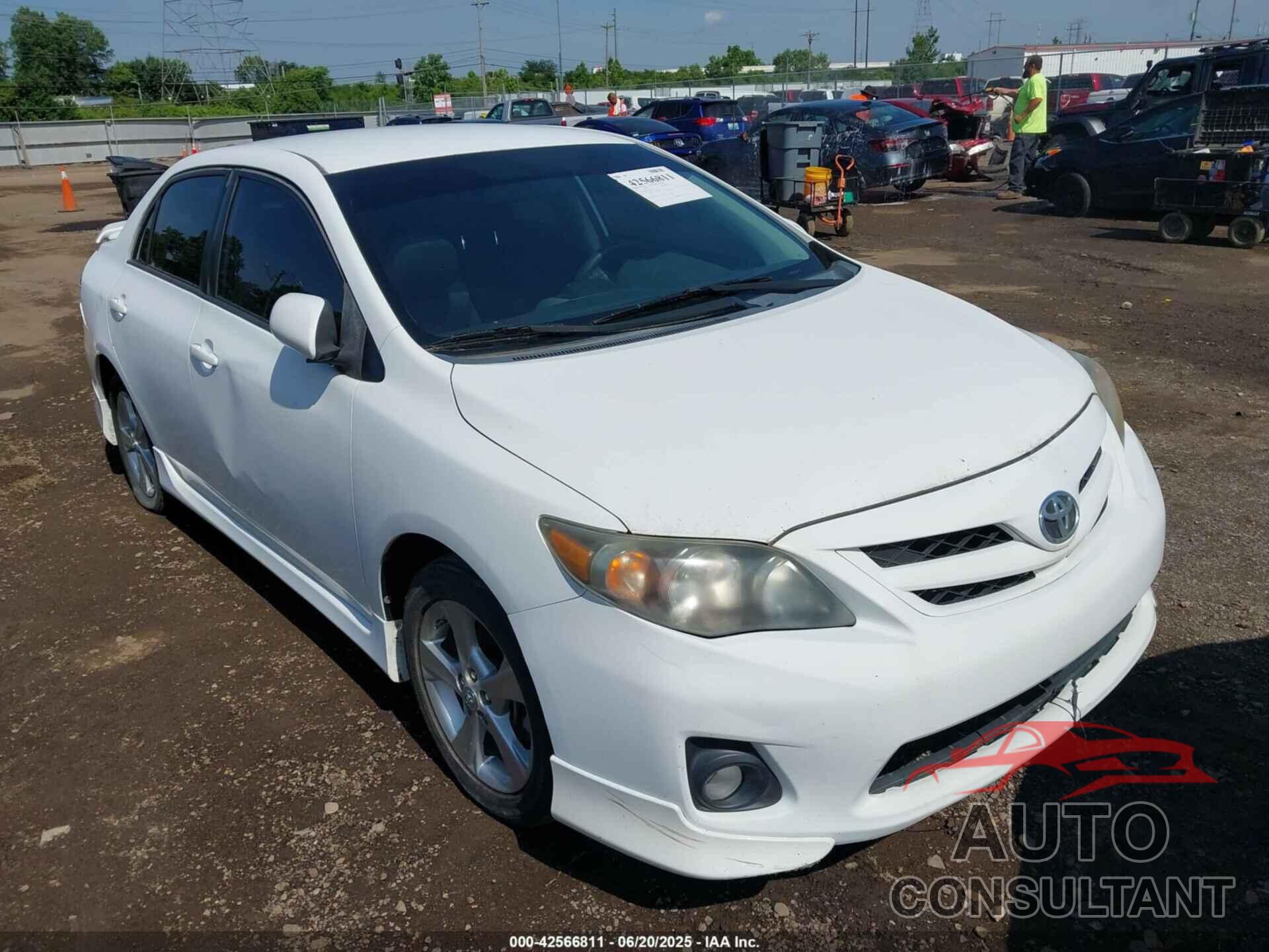 TOYOTA COROLLA 2013 - 2T1BU4EE5DC952447