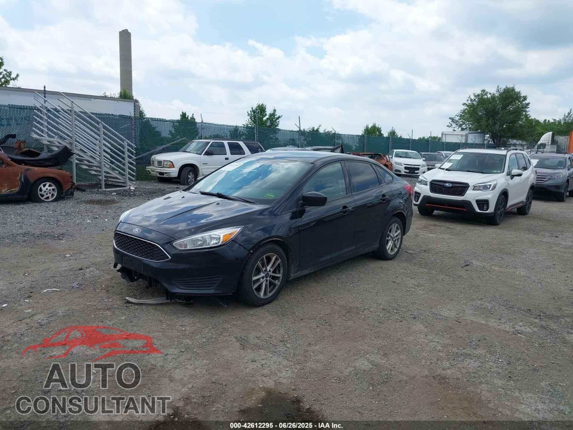 FORD FOCUS 2018 - 1FADP3FE5JL318316