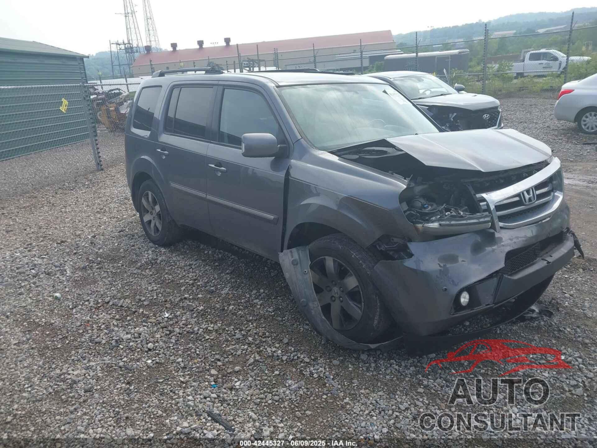 HONDA PILOT 2015 - 5FNYF4H9XFB015854