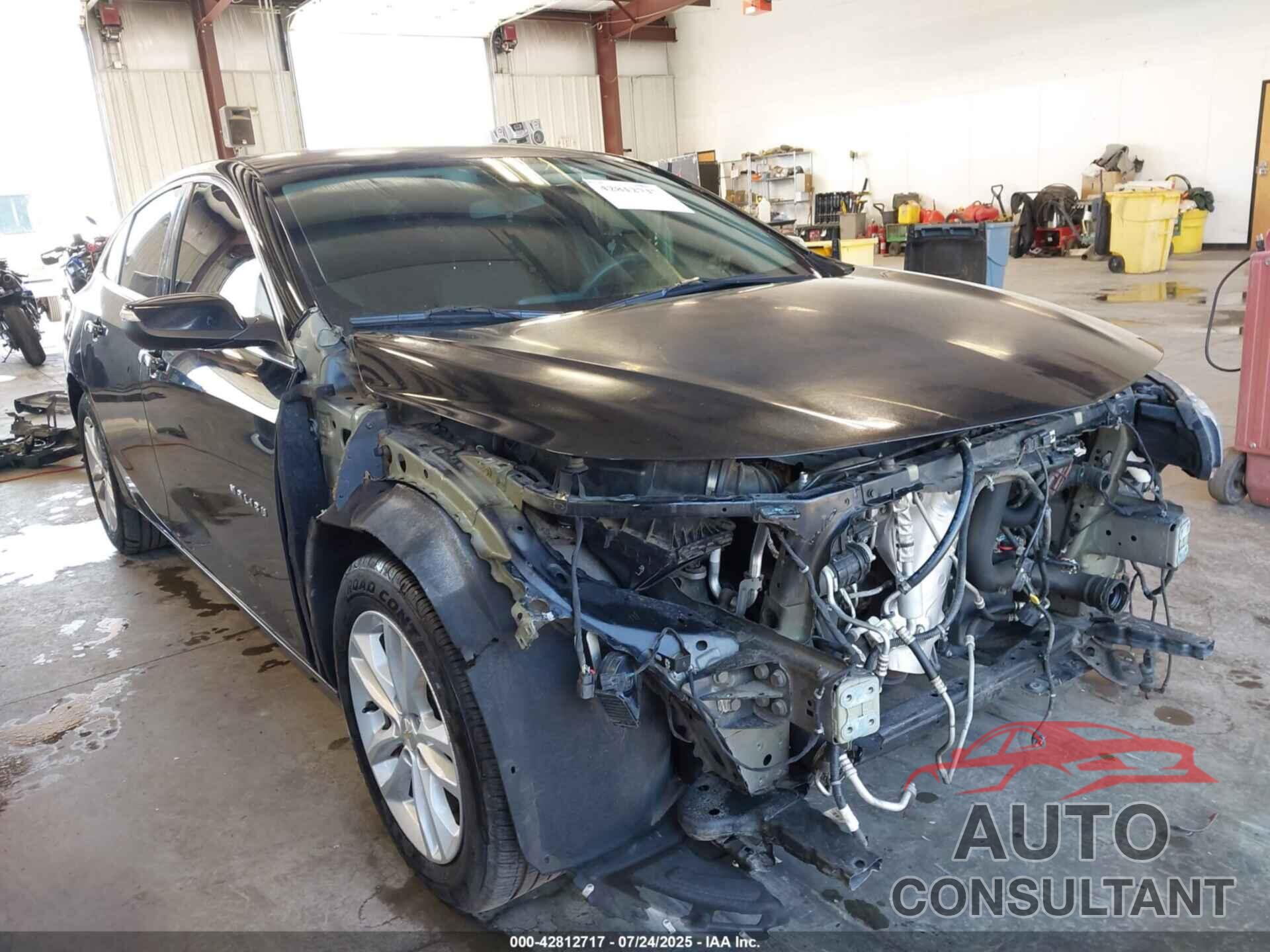 CHEVROLET MALIBU 2018 - 1G1ZD5ST8JF138232