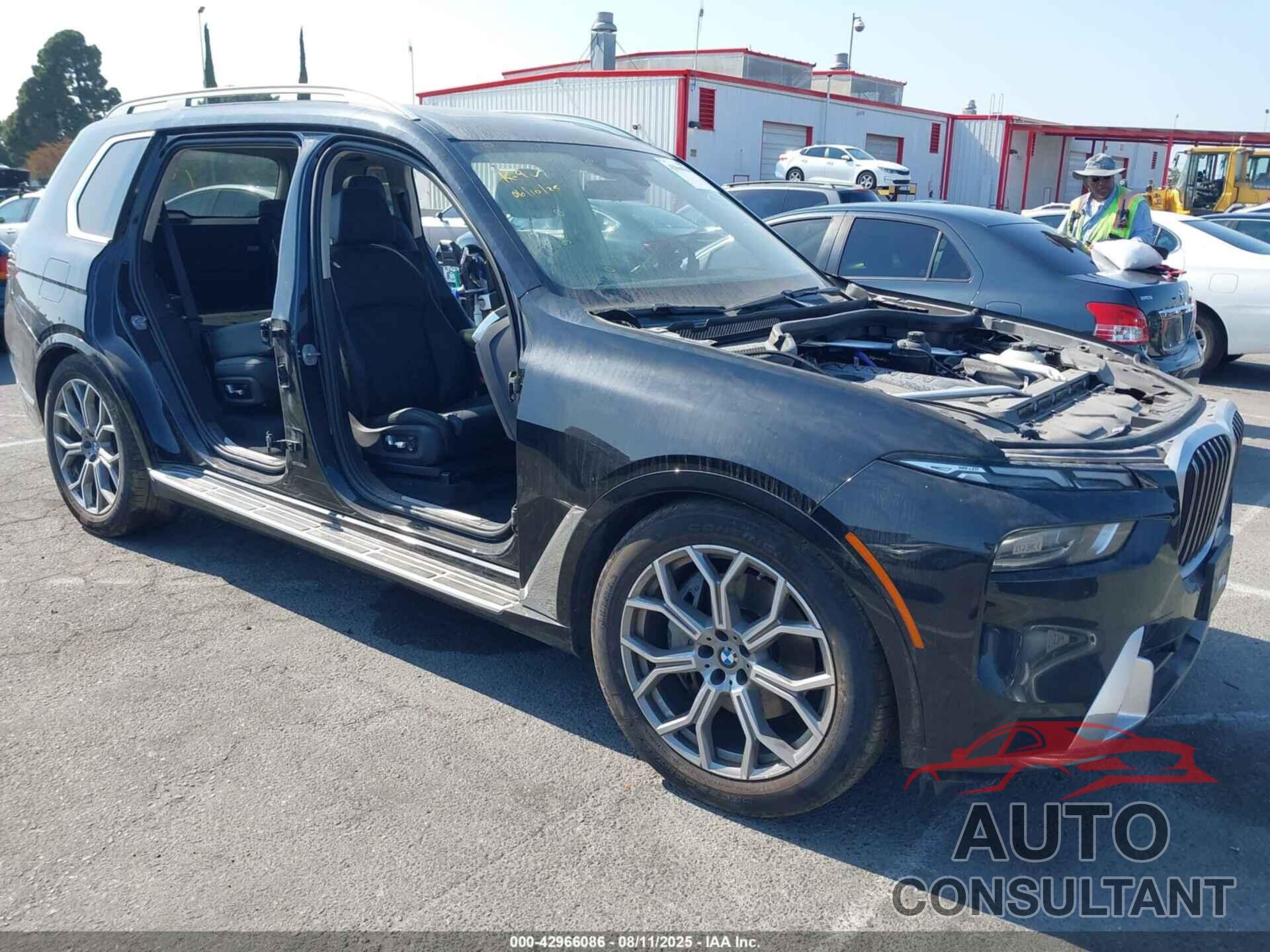 BMW X7 2024 - 5UX23EM06R9V05054