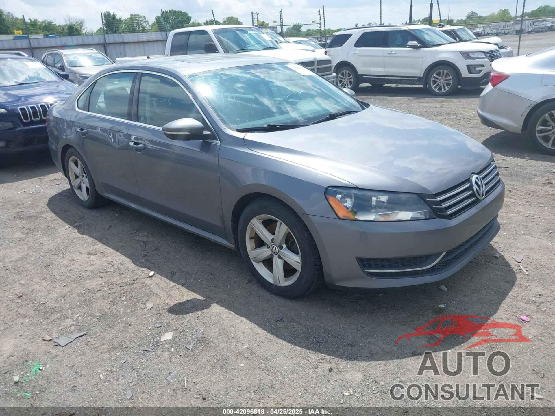 VOLKSWAGEN PASSAT 2012 - 1VWBP7A39CC051356