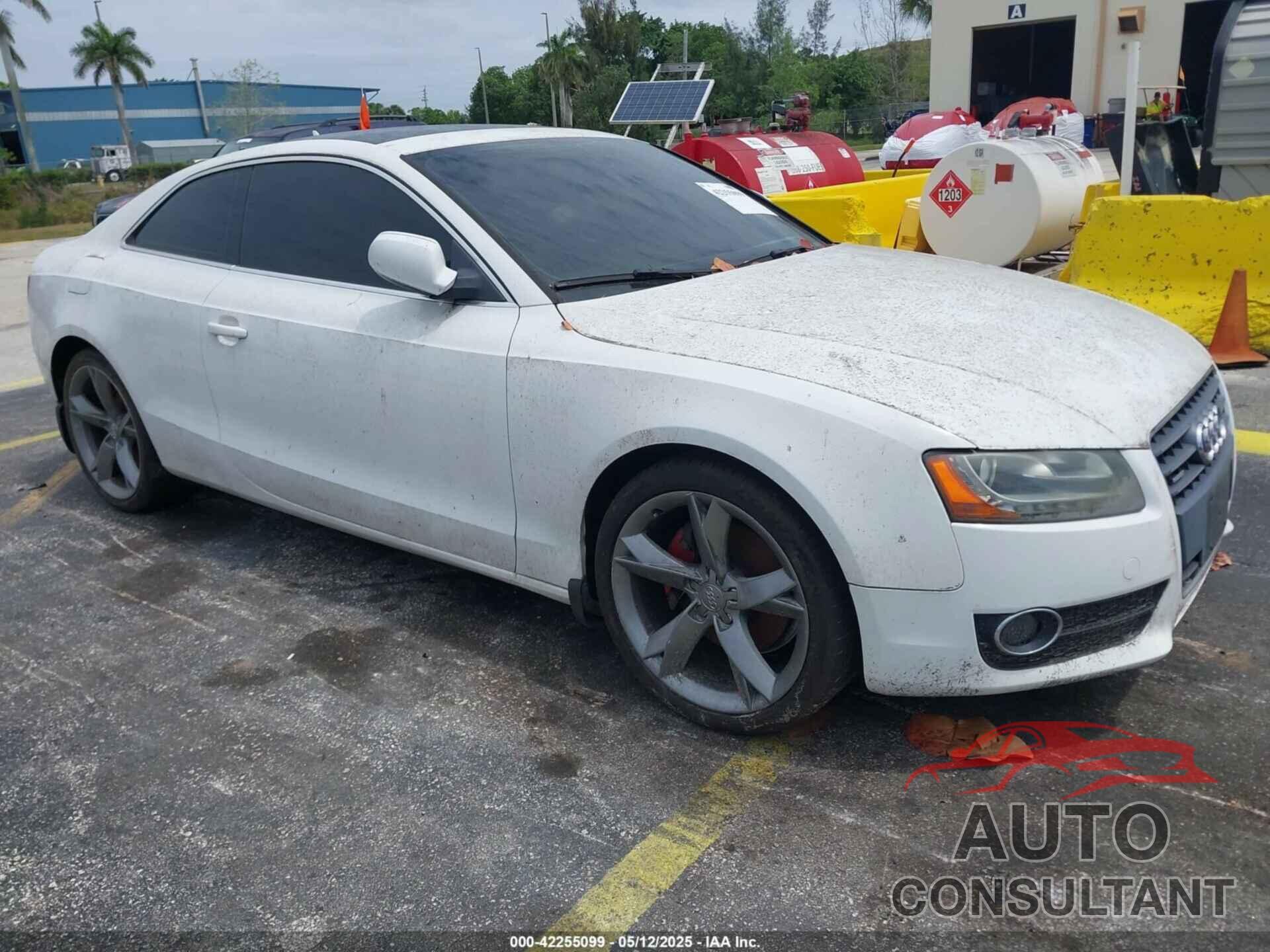AUDI A5 2010 - WAULFAFR1AA034321