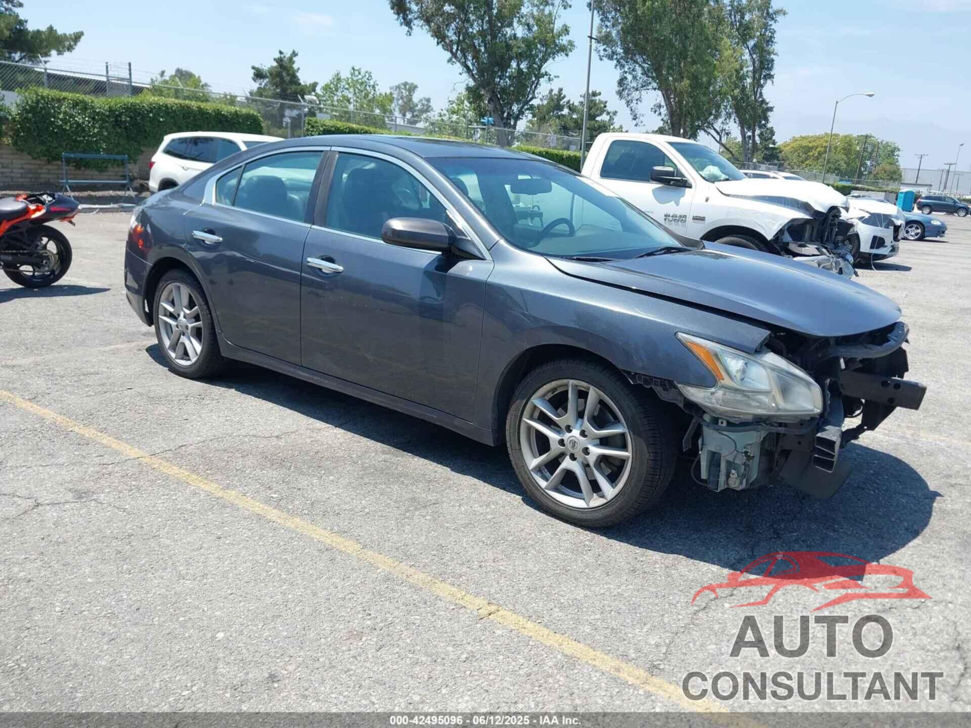 NISSAN MAXIMA 2013 - 1N4AA5AP5DC843874